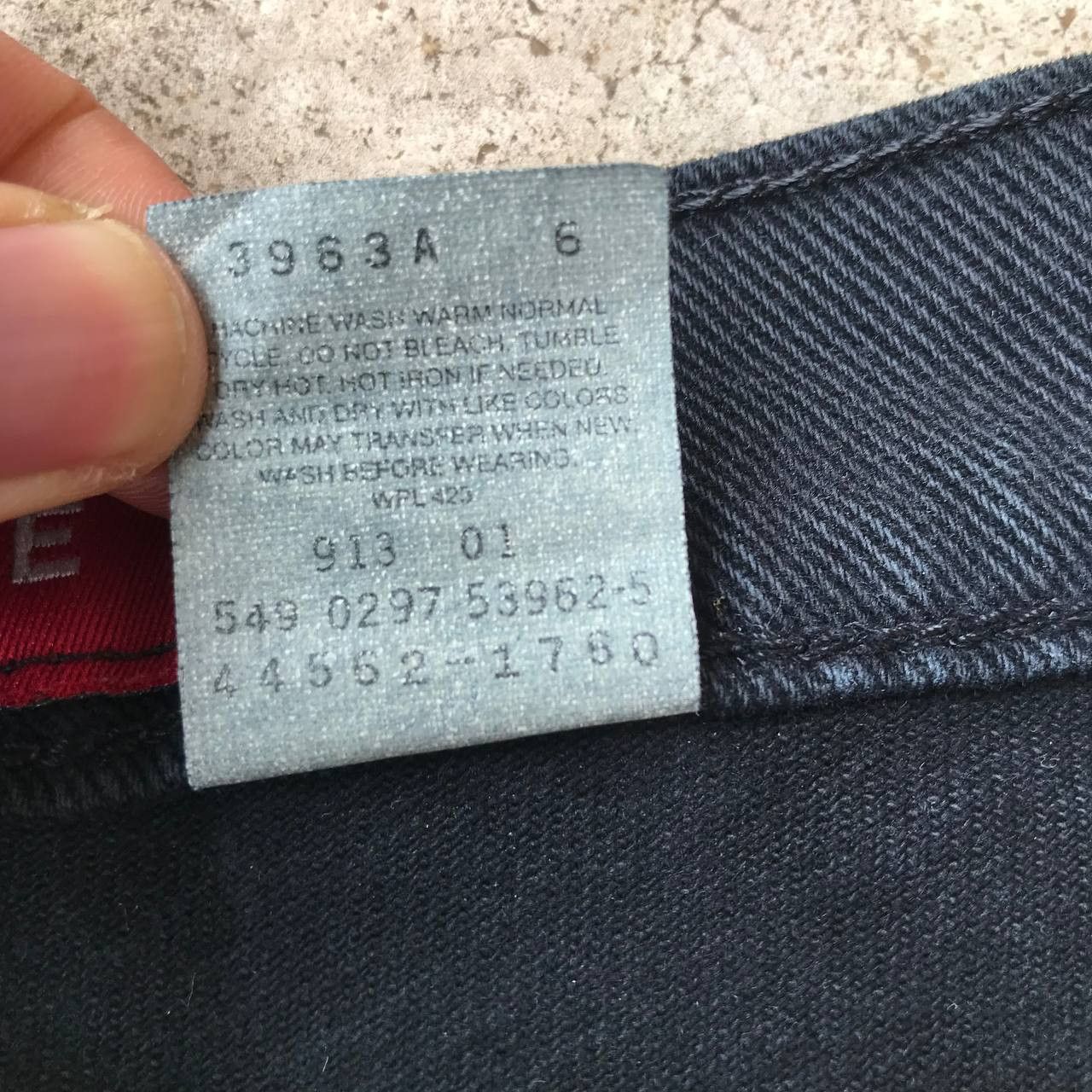 Levi's Vintage Clothing VINTAGE LEVIS 90S SILVERTAB LOOSE DISTRESSED JEAN W31X32" Size US 31 - 9 Thumbnail