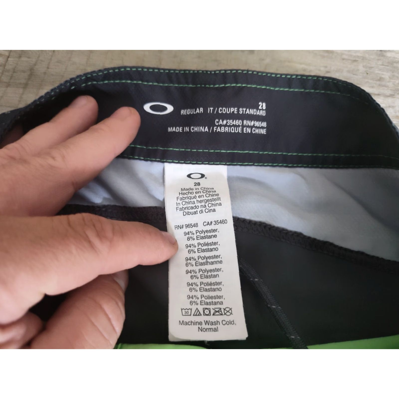 Oakley Oakley Board Shorts Mens 28 Neon Green Black Tropical Drawstring 10" inseam Size US 28 / EU 44 - 6 Thumbnail