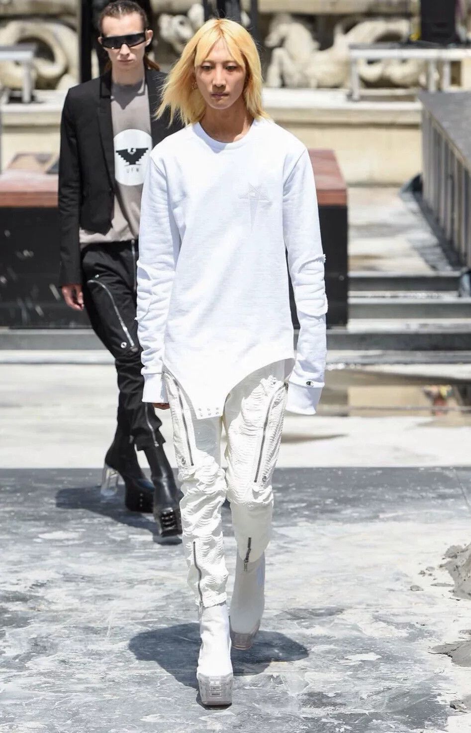 Rick Owens Rick Owens White Long Sleeve Bodysuit Size US L / EU 52-54 / 3 - 1 Preview