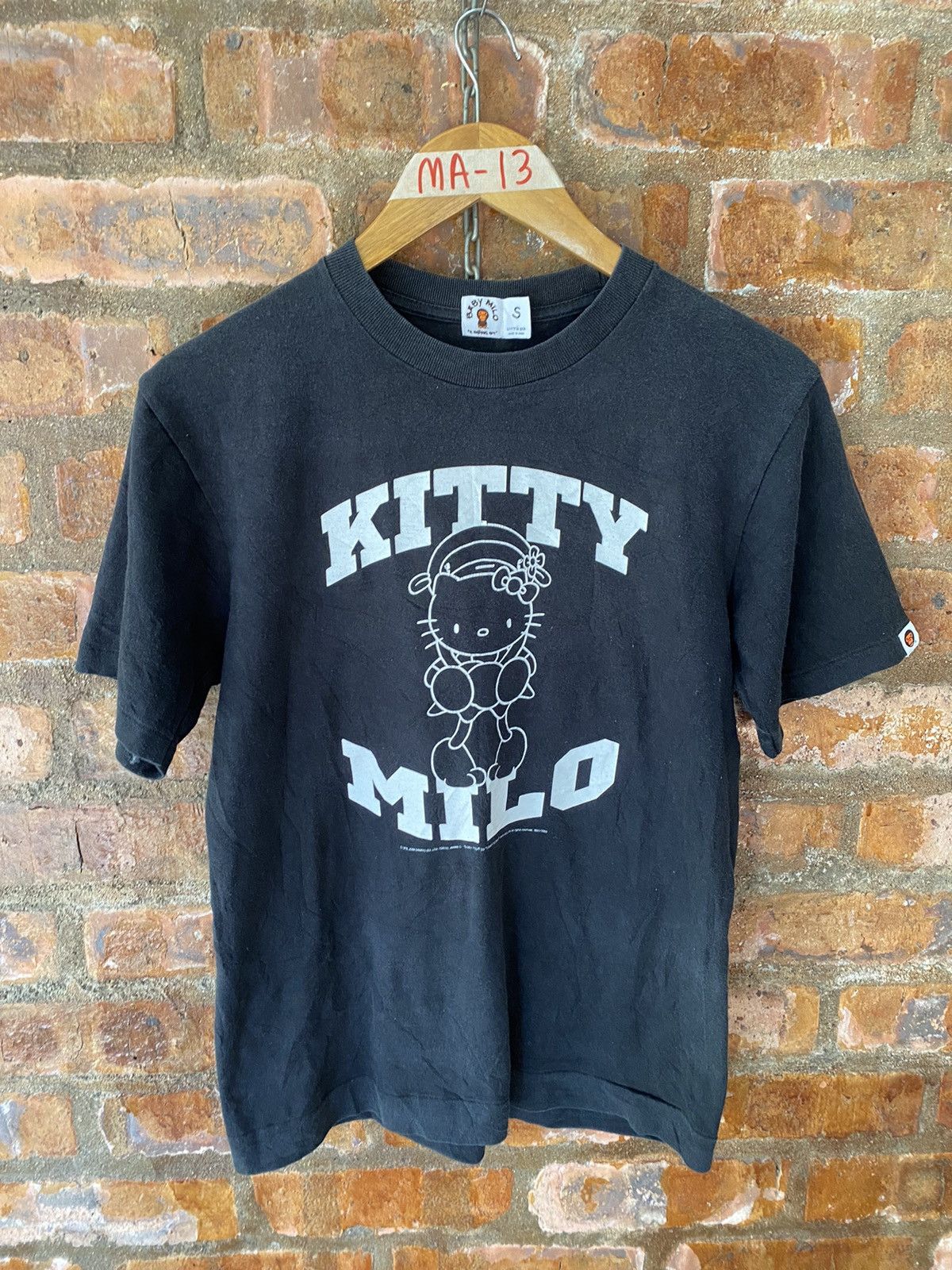Bape 2006 Bape Baby Milo X Hello Kitty tee Size US S / EU 44-46 / 1 - 2 Thumbnail