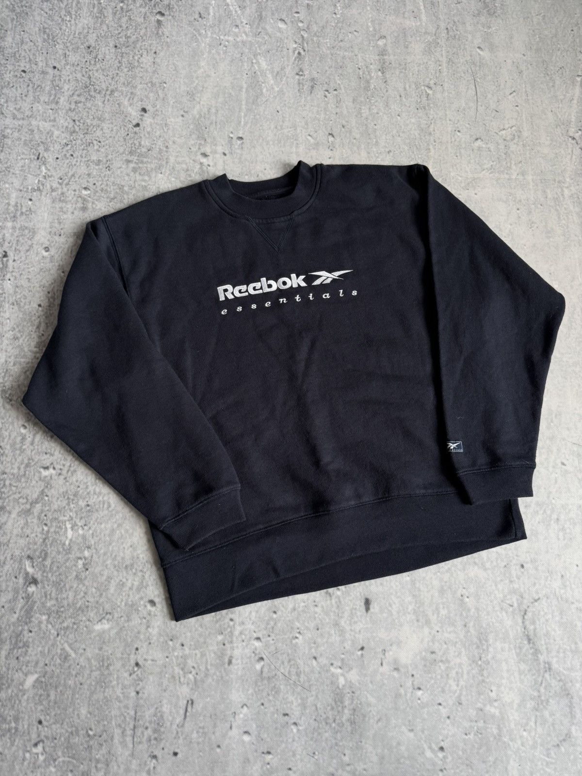 Reebok × Vintage Reebok essentials sweatshirt size 12 Size US S / EU 44-46 / 1 - 1 Thumbnail