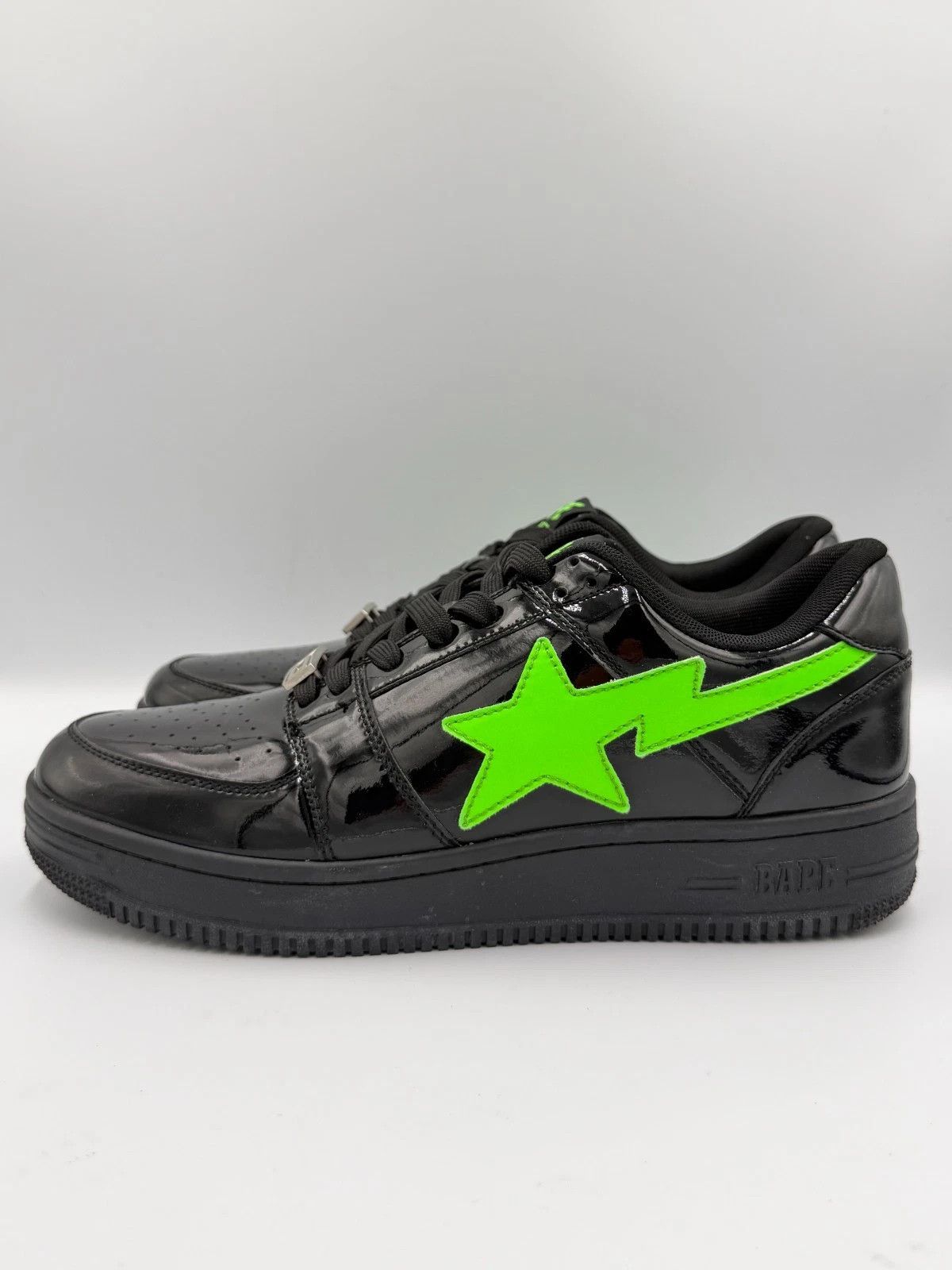 Bape × XO XO x BAPE Bapesta M2 Low Black Green Patent The Weeknd Size US 10.5 / EU 43-44 - 4 Thumbnail