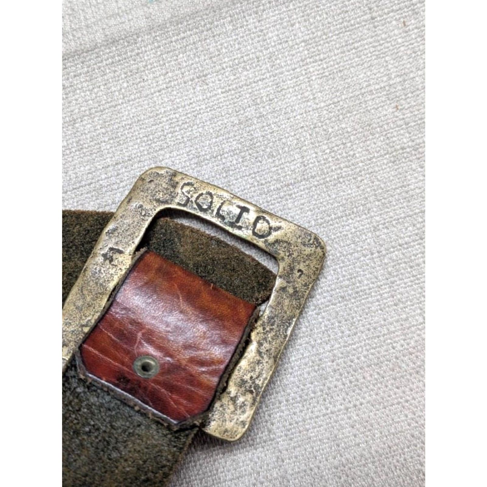 Vintage VINTAGE leather belt Western belt Tooled brown 30 30/32 1-5/8" Buckle snaps Mens 1970s Brutalist Hippie Boho Chenille Size 30 - 7 Thumbnail