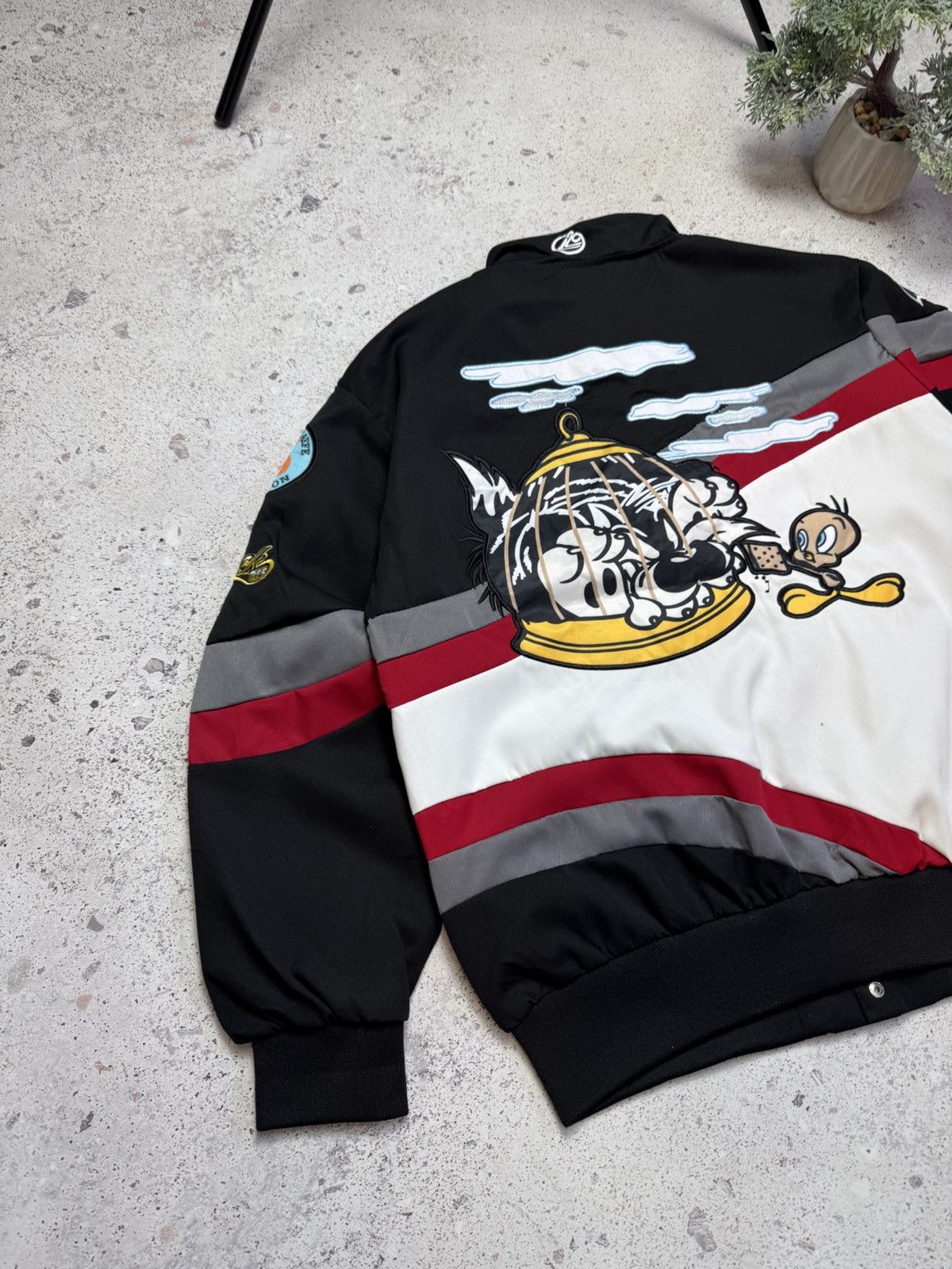 NASCAR Looney Tunes Tweety Sylvester Bomber Light jacket F1 Racing Size US M / EU 48-50 / 2 - 10 Thumbnail