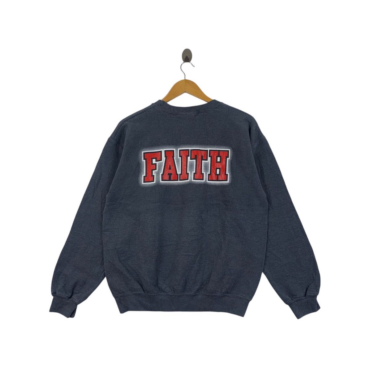 Gildan MATER DEI WRESLING Rip Scott Davis Print Grey Sweatshirt Size US M / EU 48-50 / 2 - 4 Thumbnail