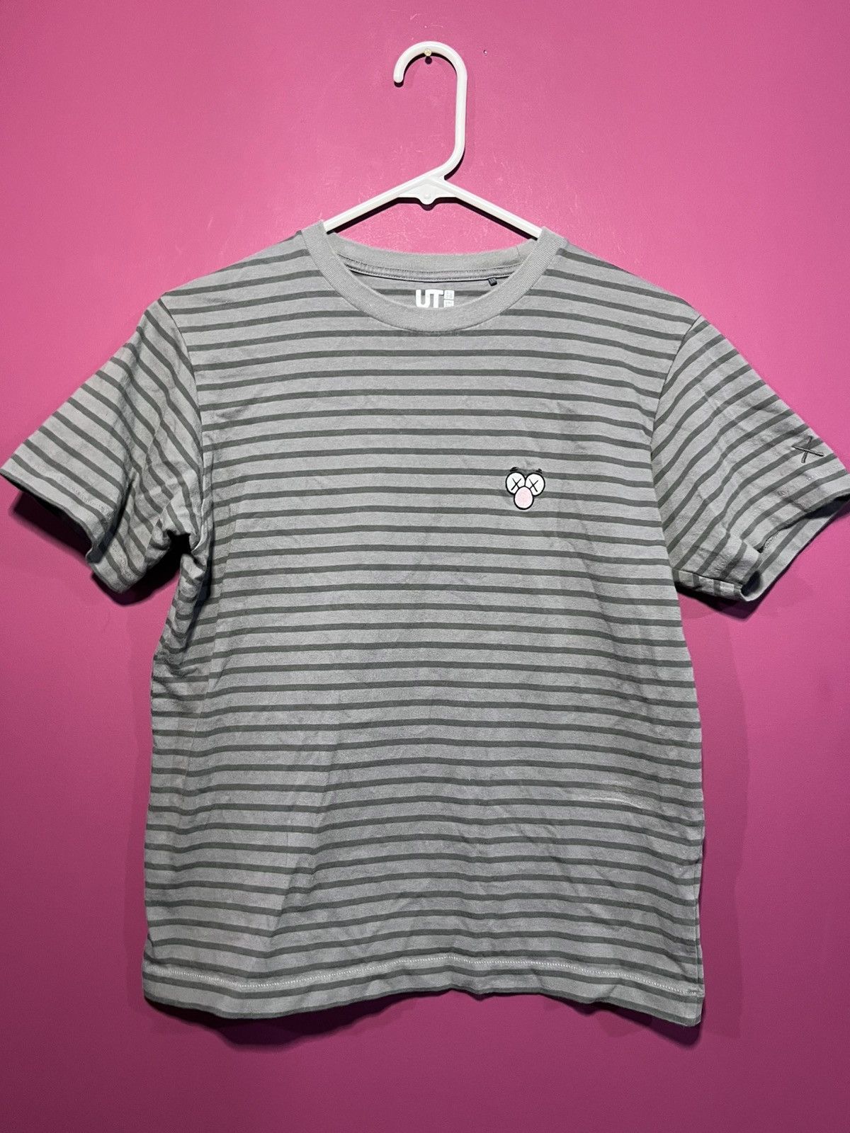 Kaws × Uniqlo Uniqlo x kaws tee Size US XS / EU 42 / 0 - 1 Thumbnail