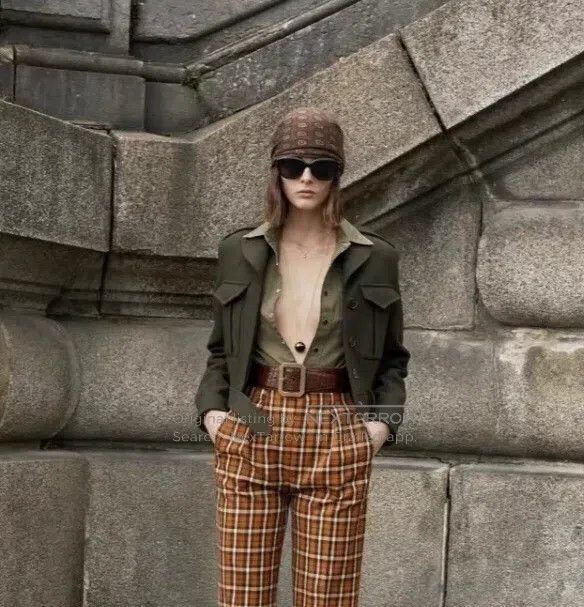 Saint Laurent Paris Saint Laurent Paris Dark Green Wool Collar Long-Sleeve Jac Size XS / US 0-2 / IT 36-38 - 8 Thumbnail