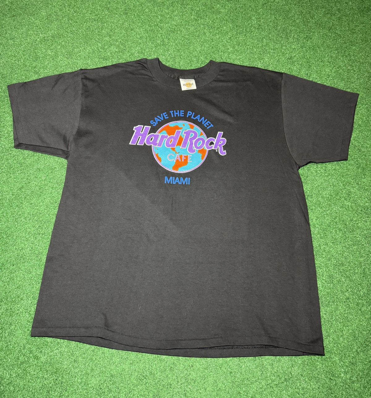 Hard Rock Cafe × Vintage Vintage 90s Hard Rock Cafe Miami Retro XL Black T Shirt Size US XL / EU 56 / 4 - 1 Thumbnail