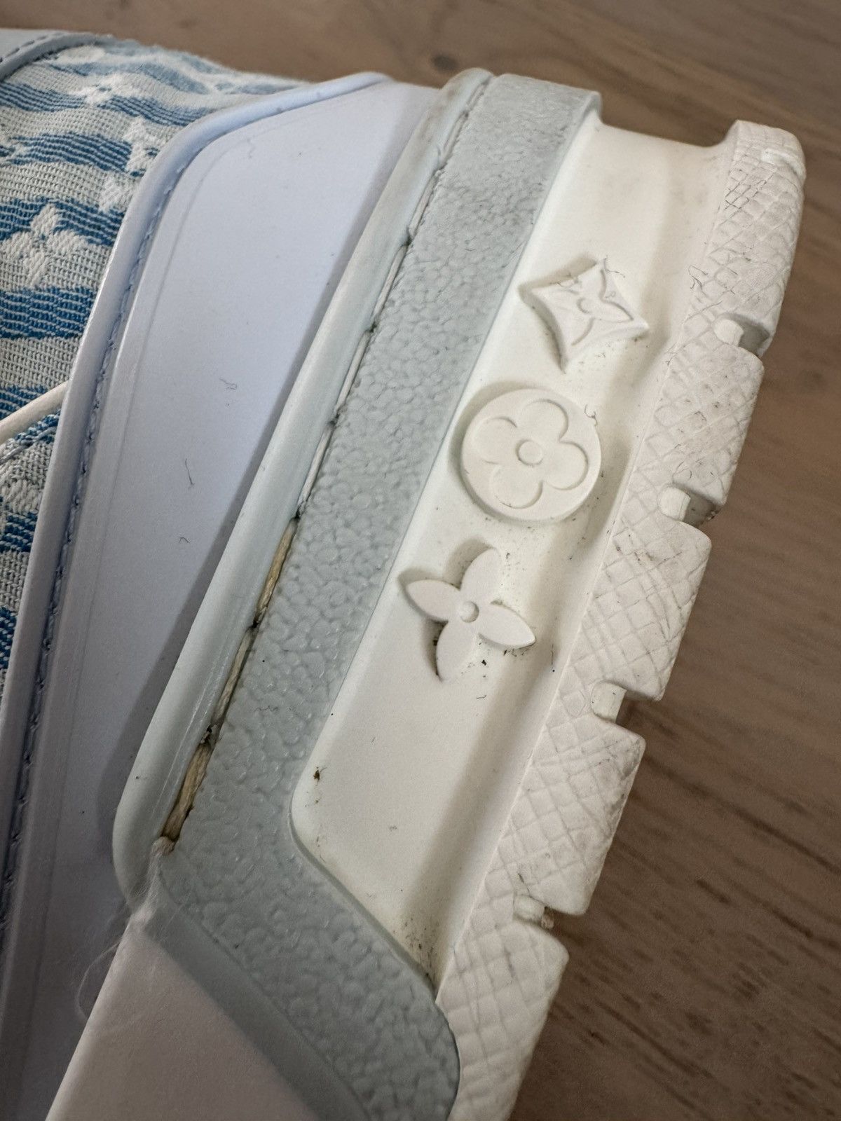 Louis Vuitton LOUIS VUITTON men sneakers MARKED SIZE UK 7 know your LV fit Size US 8.5 / EU 41-42 - 9 Thumbnail