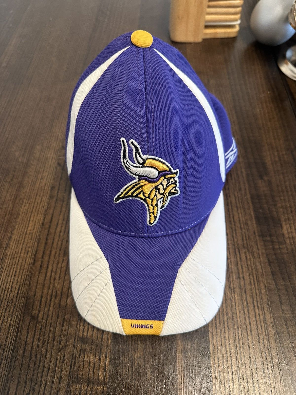 NFL Vintage Reebok Minnesota Vikings Youth Hat NFL for Kids Size ONE SIZE - 1 Thumbnail
