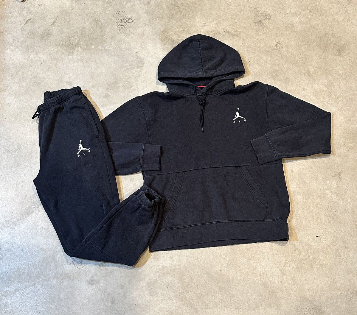 Jordan sweat suit outlet top and bottom