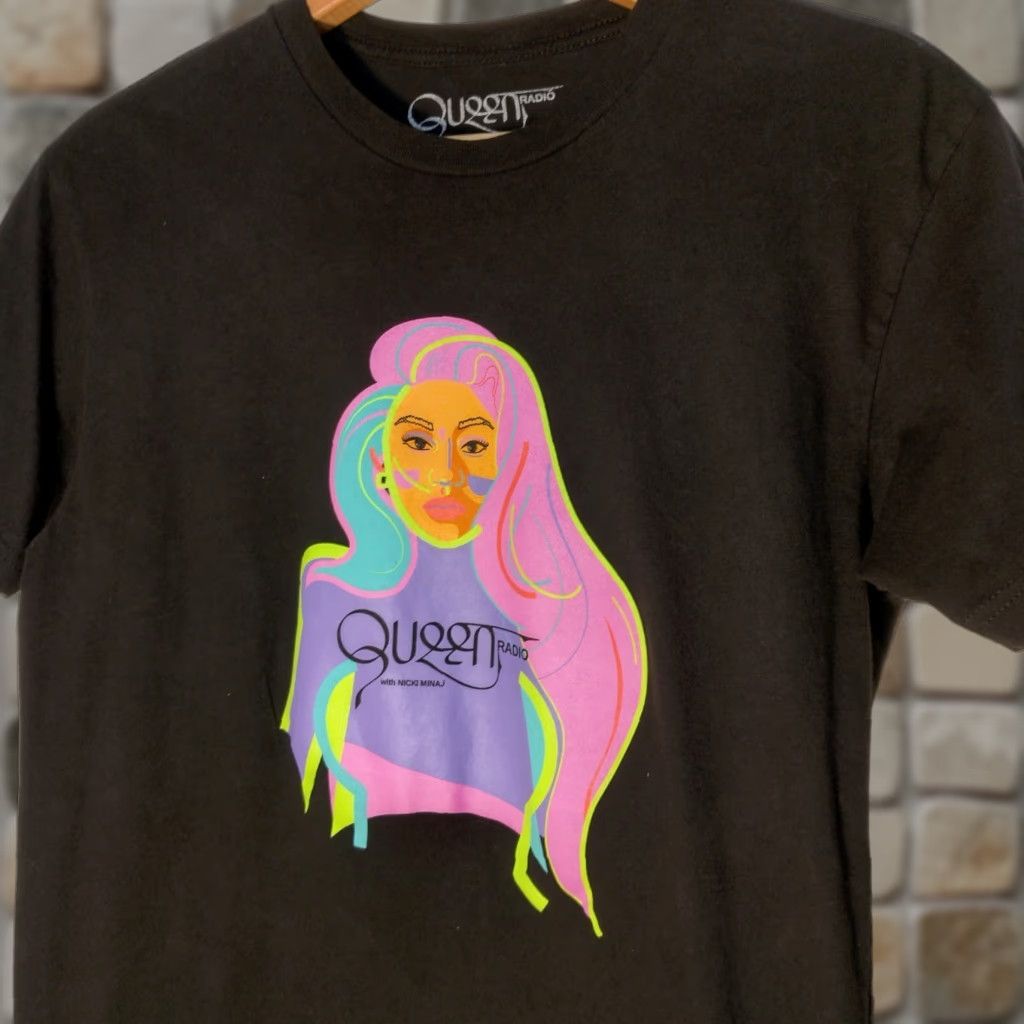 Vintage Queen Radio Nicki Minaj Shirt S Men Black Short Sleeve Cotton Knit Crew Neck T-Shirt Rap Music Music Queen Radio with Nicki Minaj Size US S / EU 44-46 / 1 - 1 Thumbnail