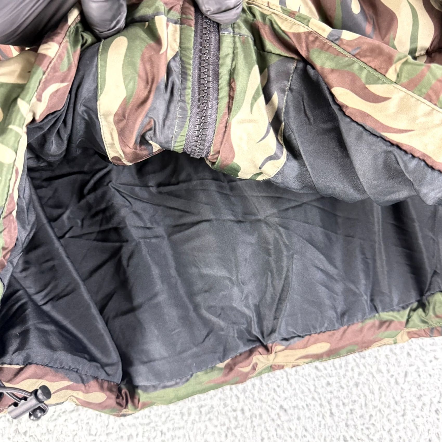 Vintage Lurking Class by Sketchy Tank Flame Thorn Camo Puffer Jacket Womens Small Green Size S / US 4 / IT 40 - 7 Thumbnail