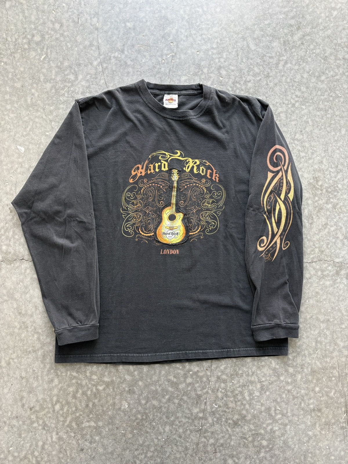 Vintage Vintage Y2K Hard Rock Cafe London Longsleeve Tee Size US L / EU 52-54 / 3 - 1 Thumbnail
