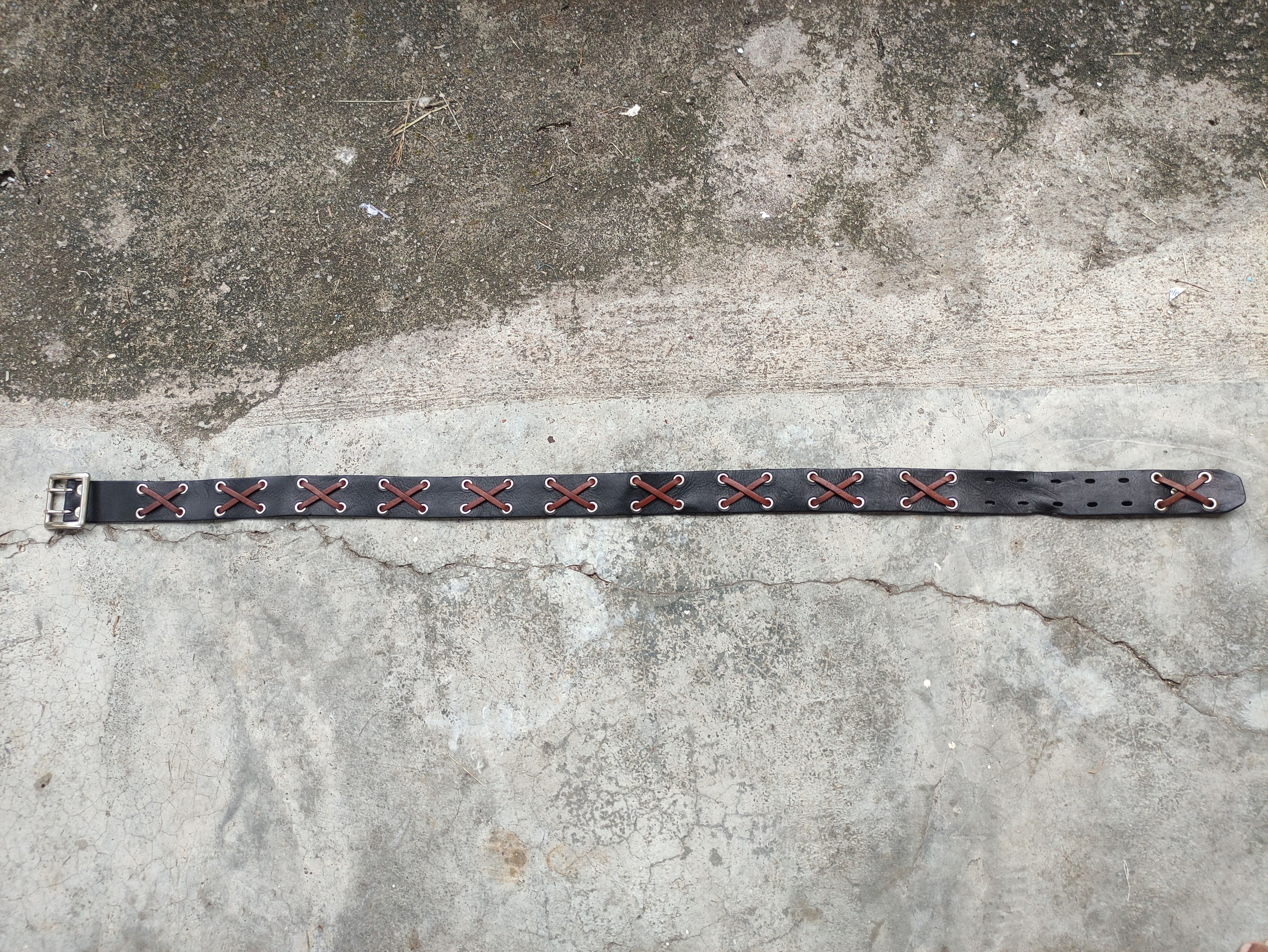 American Eagle Outfitters AMERICAN EAGLE VINTAGE LEATHER BELT CROSS STITCH DESIGN Size 34 - 8 Thumbnail