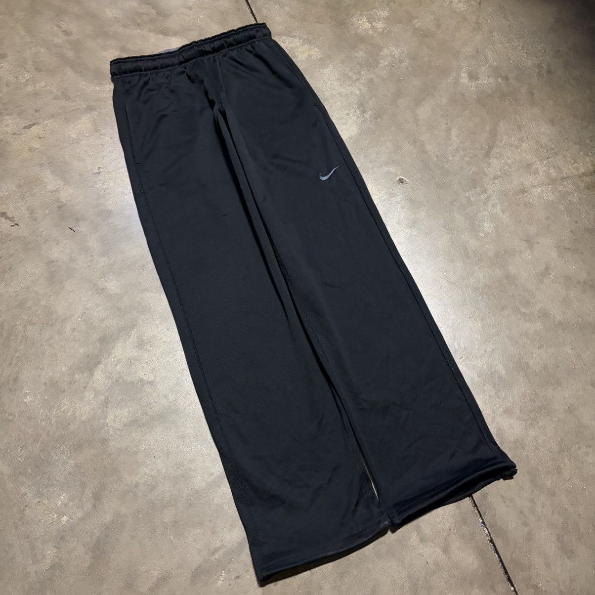 Nike Vintage Nike Mini Swoosh Sweatpants Wide Leg Baggy Y2k Drill Size US 28 / EU 44 - 3 Thumbnail