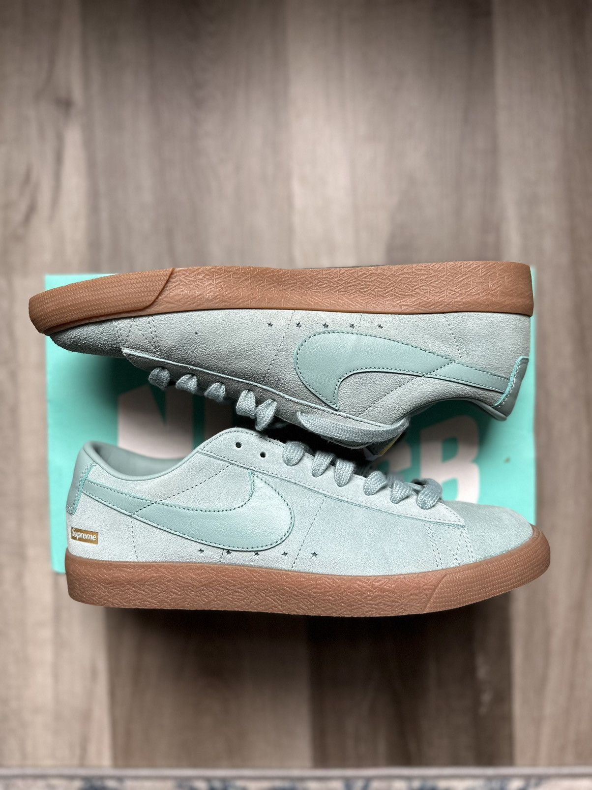 supreme nike sb blazer low