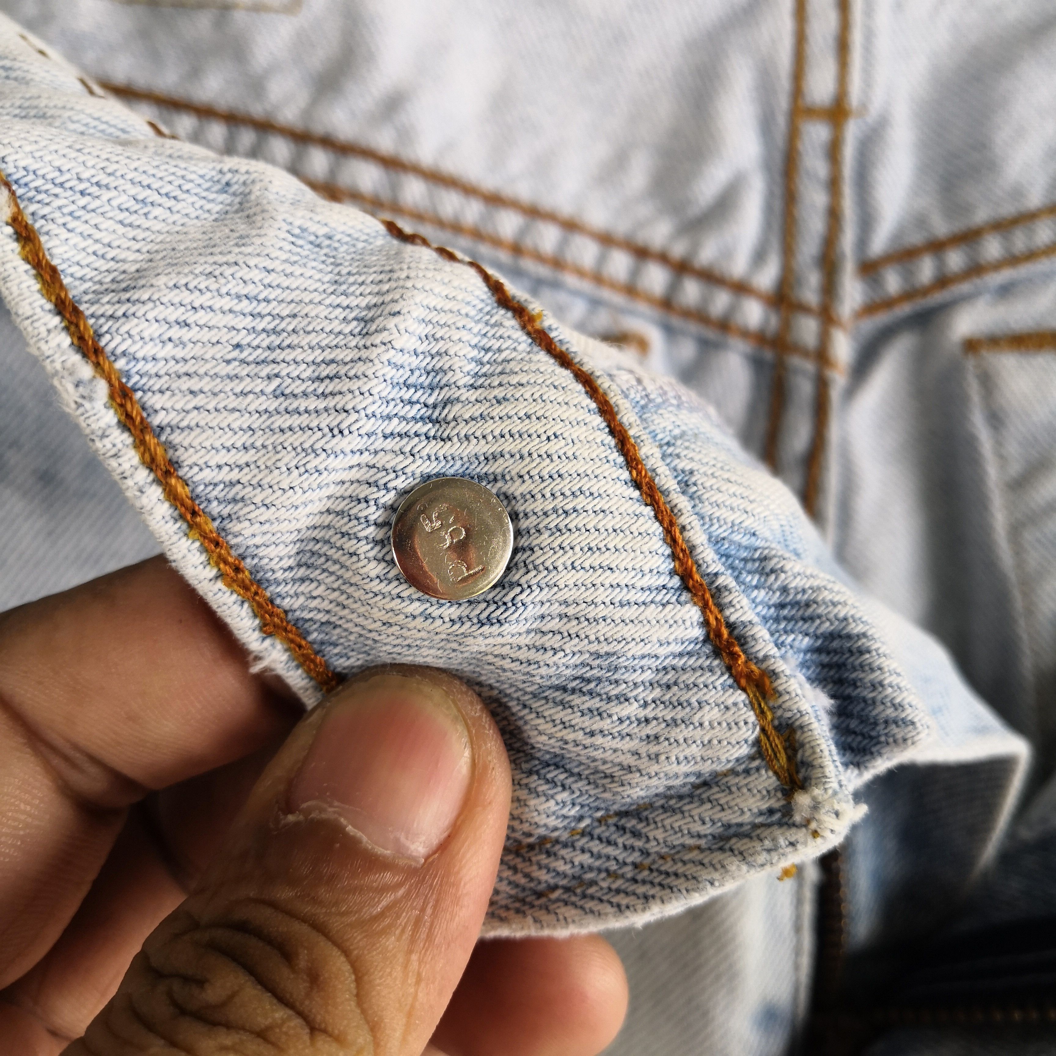 Levi's Vintage Levi's 545 Light Wash Jeans Levis Distressed Denim Size 28" / US 6 / IT 42 - 7 Thumbnail