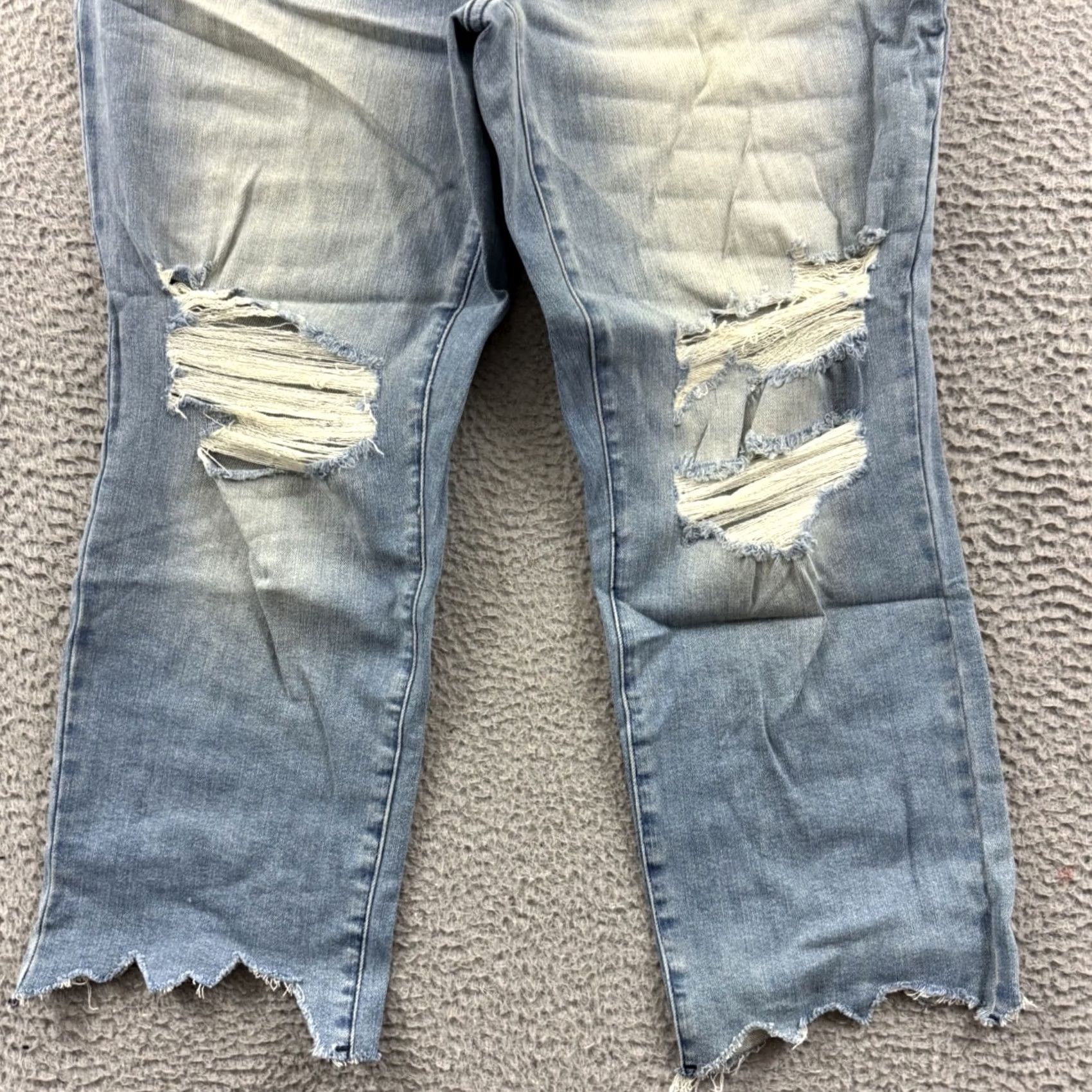 Vintage Judy Blue Jeans Womens 16 Mid Rise Straight Blue Stretch Distressed Raw Hem NWT Size 38" / US 16 / IT 52 - 2 Thumbnail