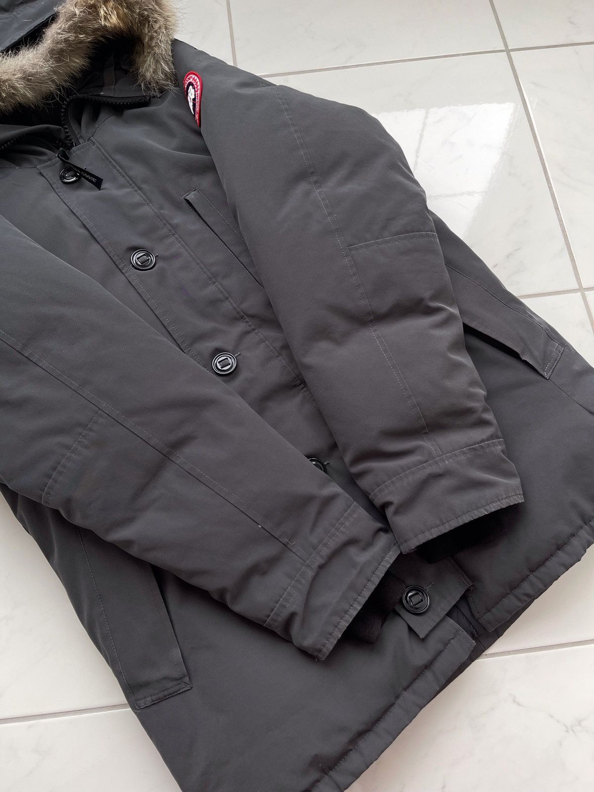 Canada Goose Canada Goose Chateau Parka Size US XL / EU 56 / 4 - 18 Thumbnail