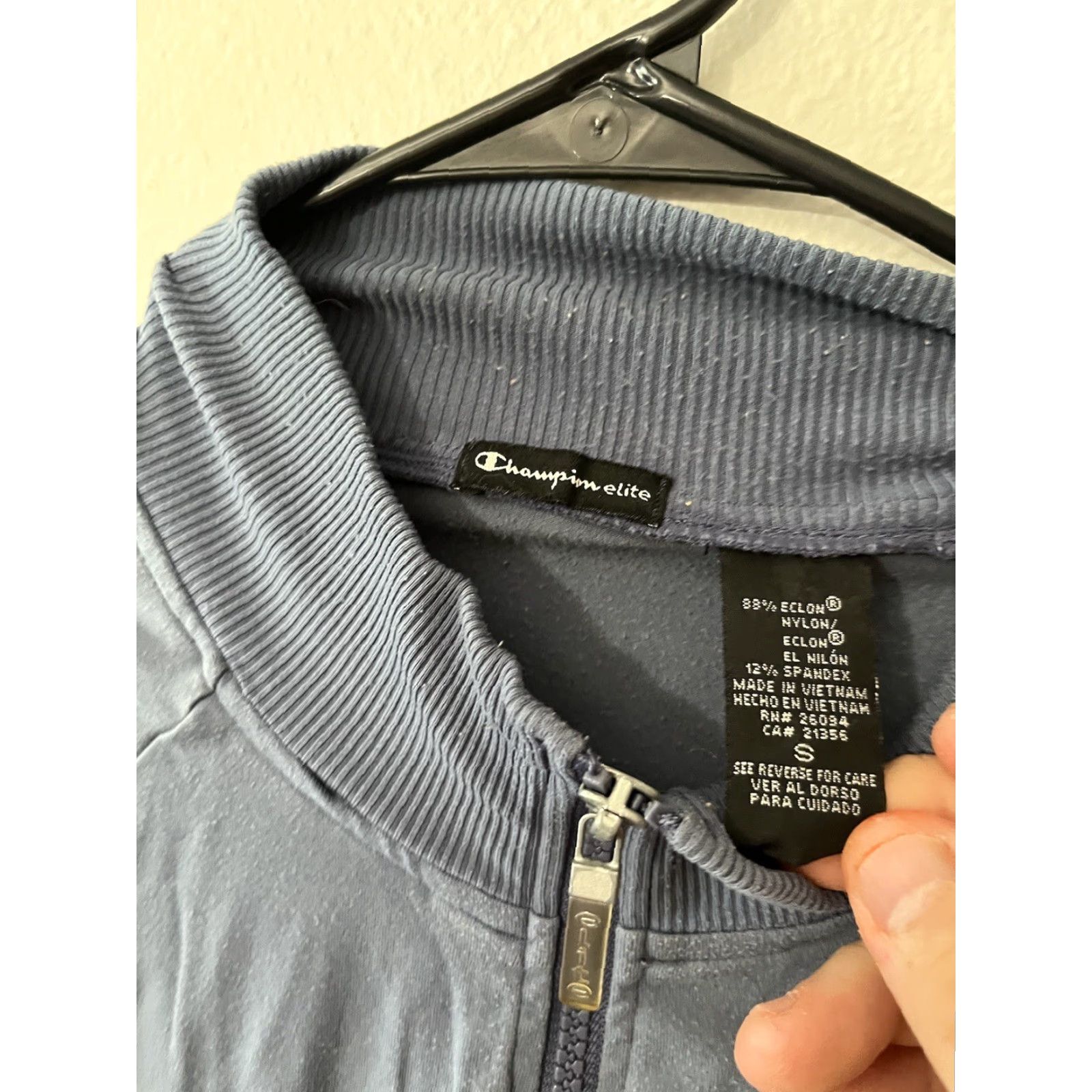 Champion Champion Sweatshirt Full Zip Nylon Pockets Adult Small Blue Men Size US S / EU 44-46 / 1 - 2 Thumbnail