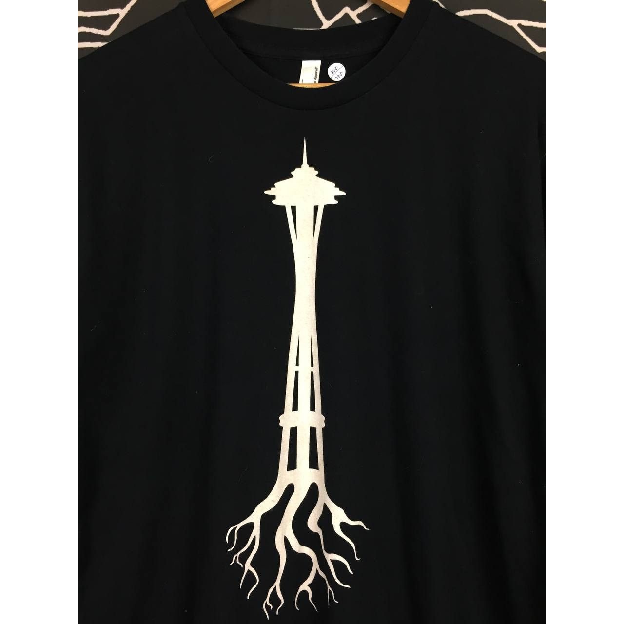 American Apparel Seattle Washington Space Needle Observation Tower Tee Size US L / EU 52-54 / 3 - 4 Thumbnail