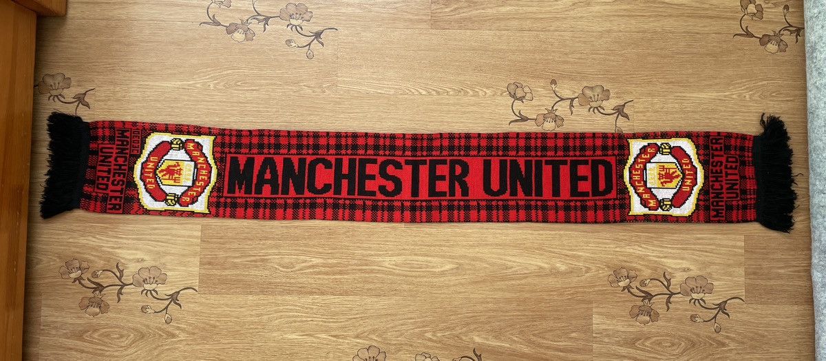 Vintage Vintage Manchester United Black Red Football soccer scarf Size ONE SIZE - 4 Thumbnail