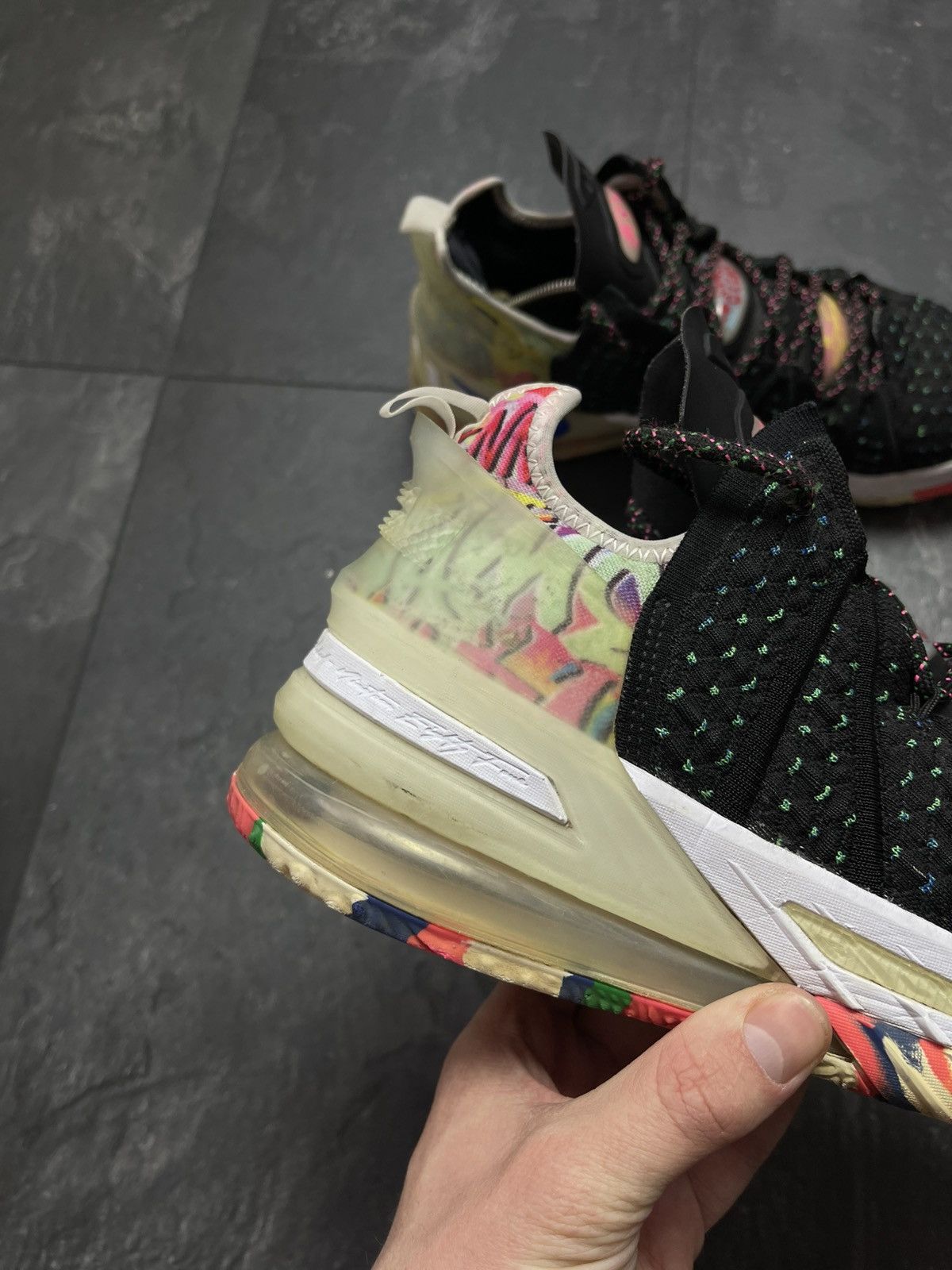Nike LeBron 18 EP James Gang