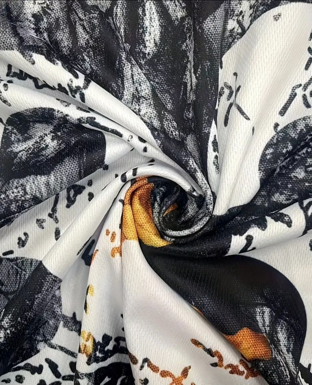 Japanese Brand Camo Graphic tee T-shirt Size US L / EU 52-54 / 3 - 5 Thumbnail