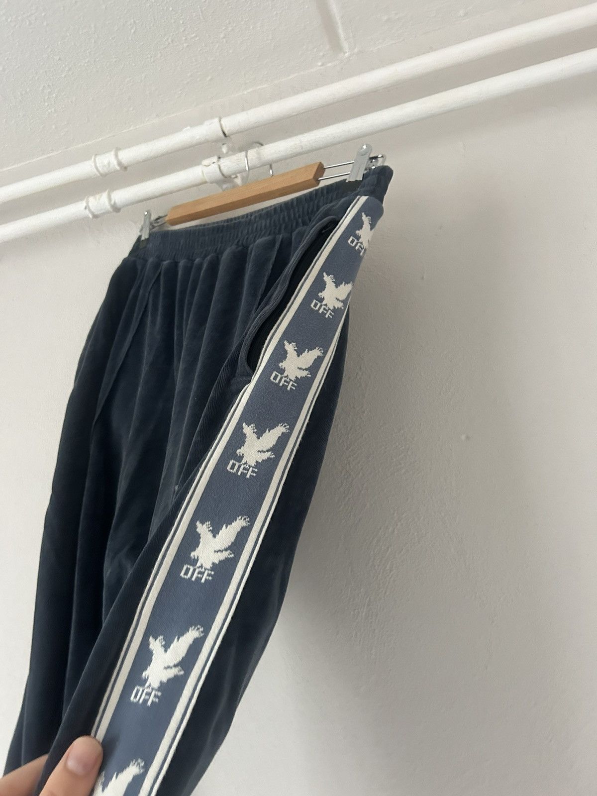 Off-White Blue Velvet / Velours Eagle Track Pants Size US 38 / EU 54 - 8 Thumbnail