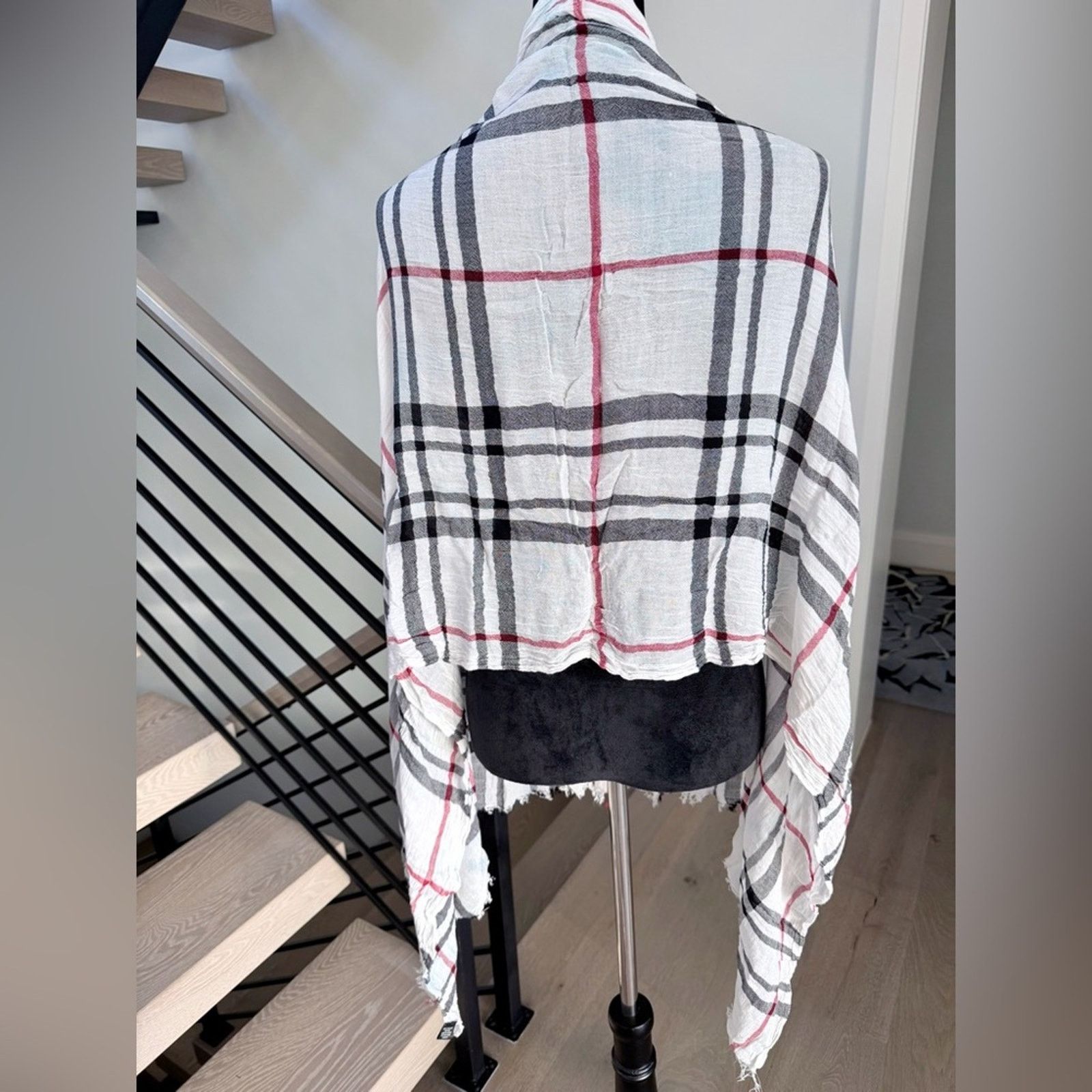 Other Plaid Fringe Scarf 69*27 100% viscose Size ONE SIZE - 3 Thumbnail