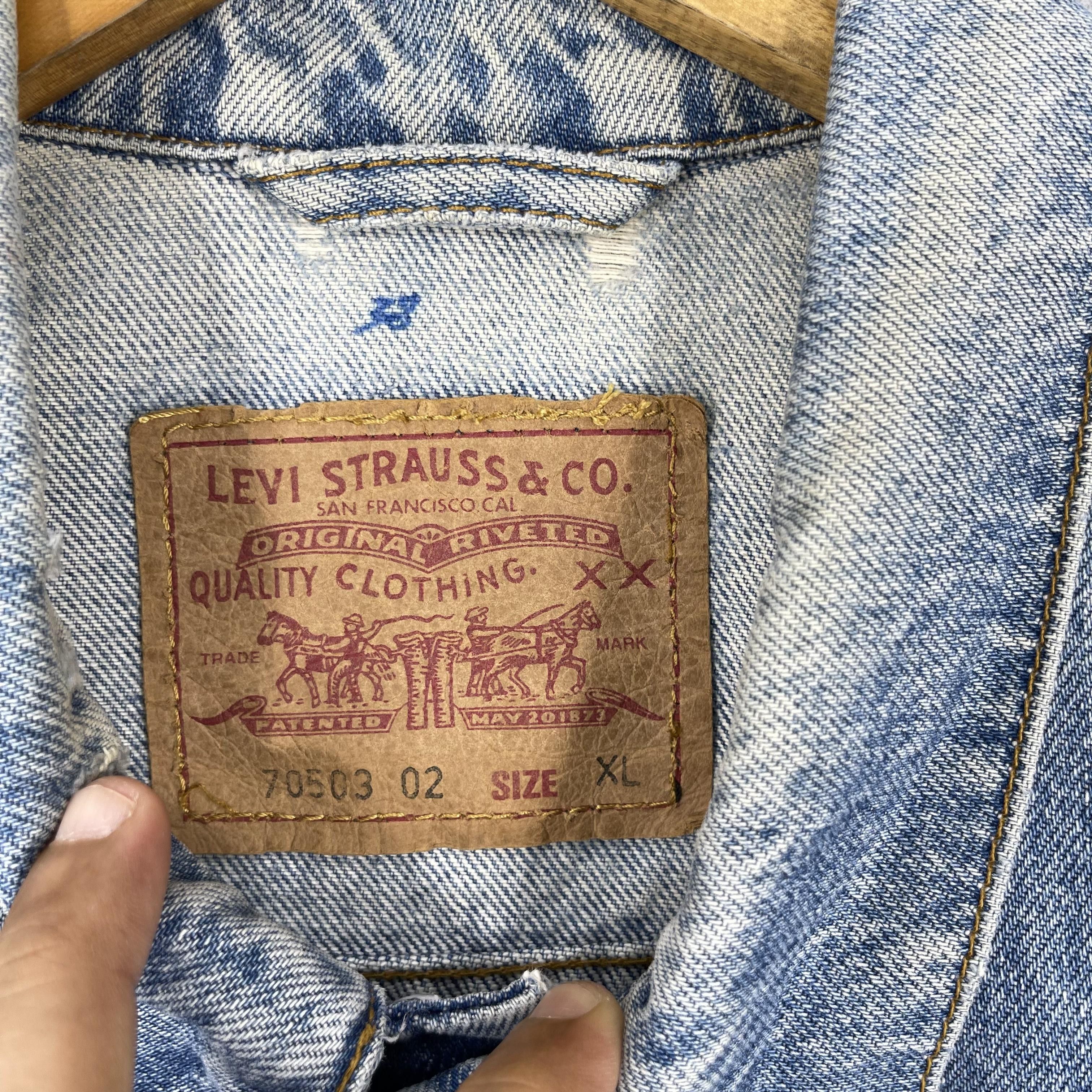 Levi's Vintage LEVIS 70503 Distressed Denim Trucker Jacket Size US XL / EU 56 / 4 - 5 Thumbnail