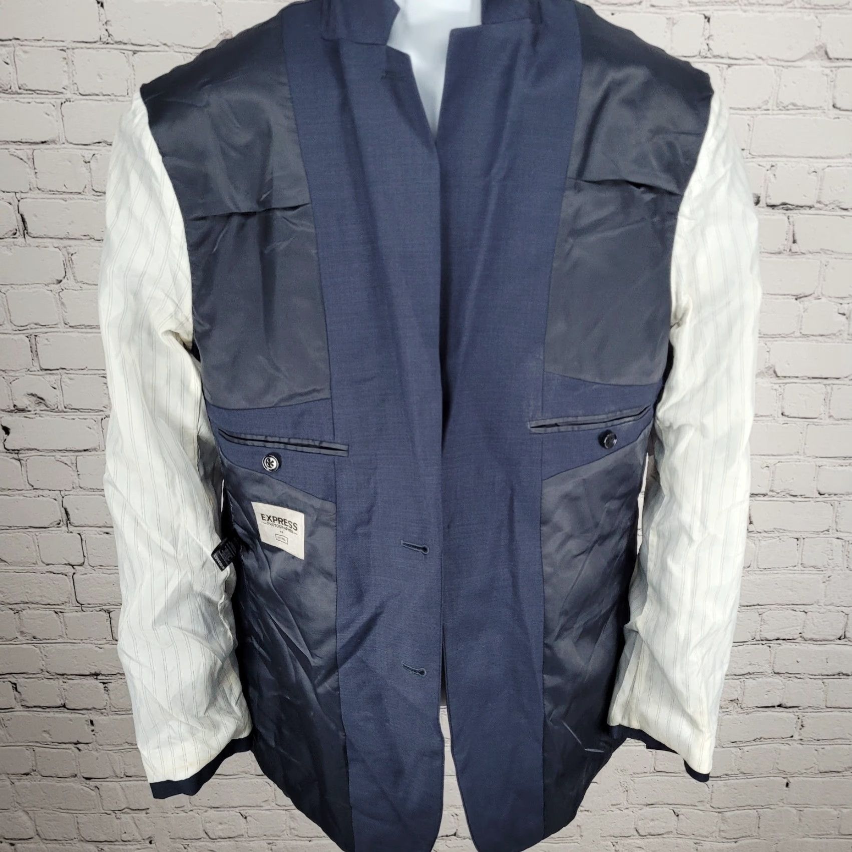 Express Express Photographer Navy Wool Blend Fitted 2 Button Notch Blazer Sport Coat 40R Men Regular Chest 42 in Blue Wool Polyester Nylon Dry Clean Only” Size 40R - 6 Thumbnail