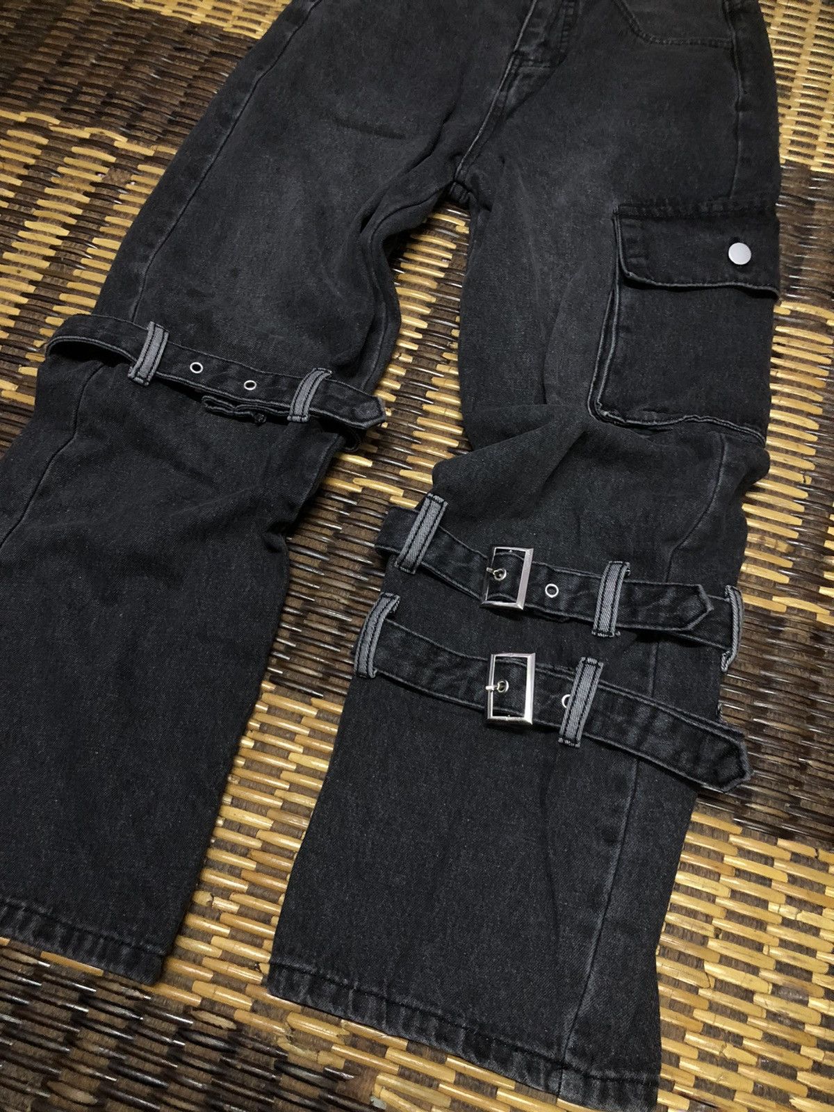 If Six Was Nine × Japanese Brand × Le Grande Bleu (L.G.B.) MEBXX BONDAGE DESIGN CARGO STYLE (UNISEX) Size US 27 - 7 Thumbnail