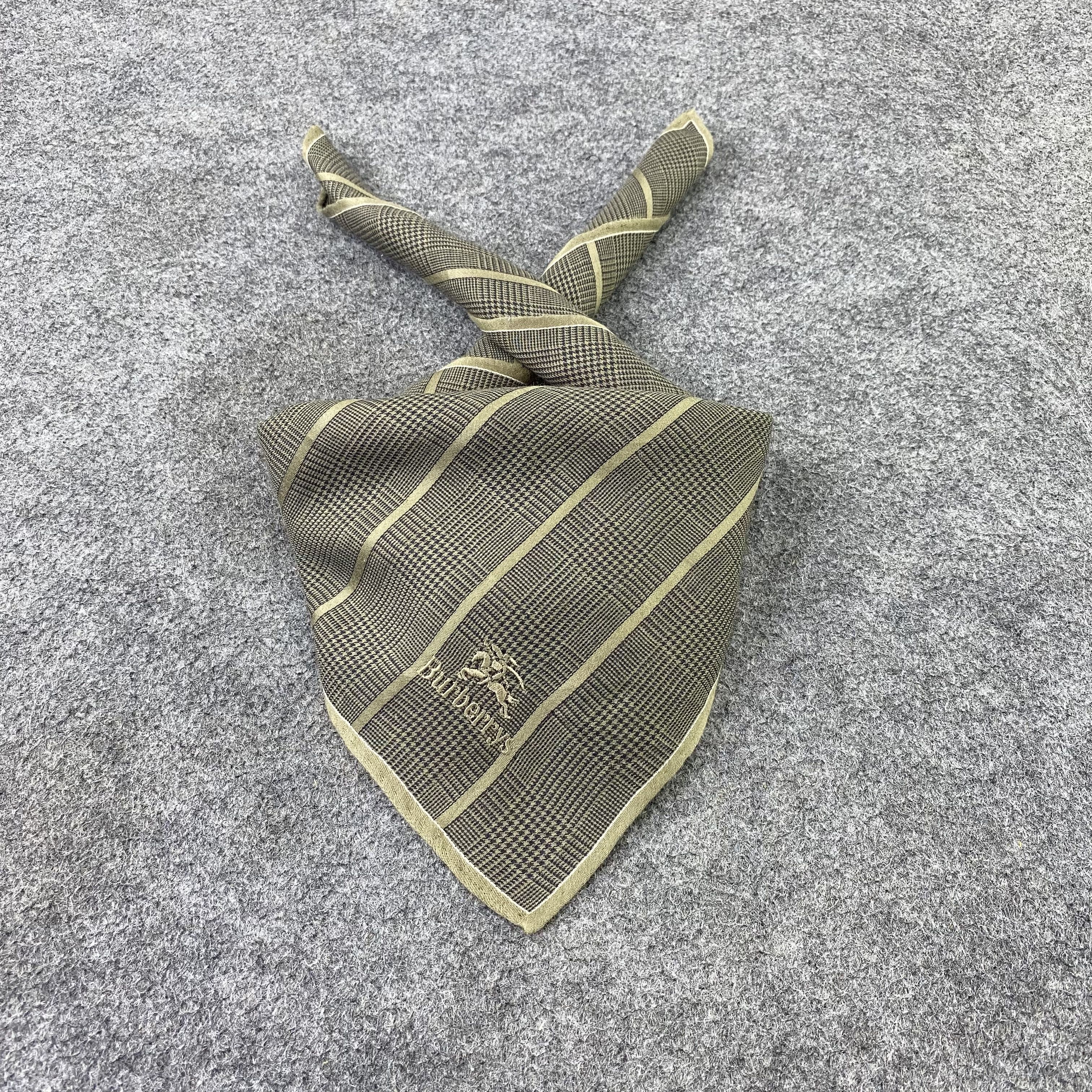 Burberry × Vintage Burberry Handkerchief / Bandana / Neckerchief-B992 Size ONE SIZE - 2 Thumbnail