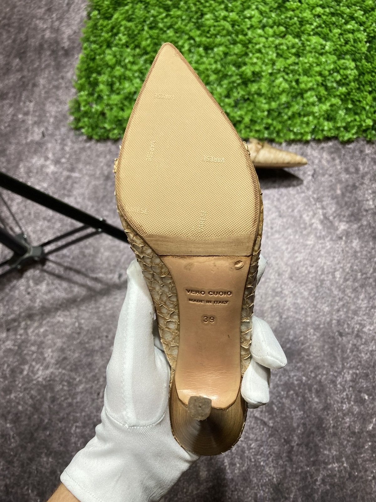 Other NANDO MUZI Mules Heels Toe Python Leather Gold Size US 9 / IT 39 - 8 Thumbnail