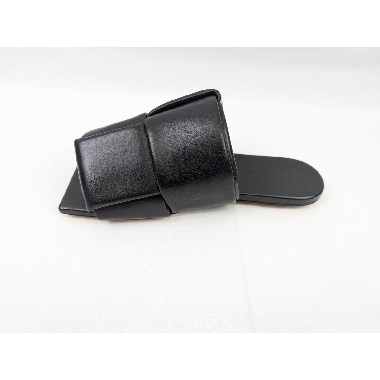 Bottega Veneta o1rshd1 Nappa Lagoon Leather Sandals in Black Size US 10 / EU 43 - 9 Thumbnail