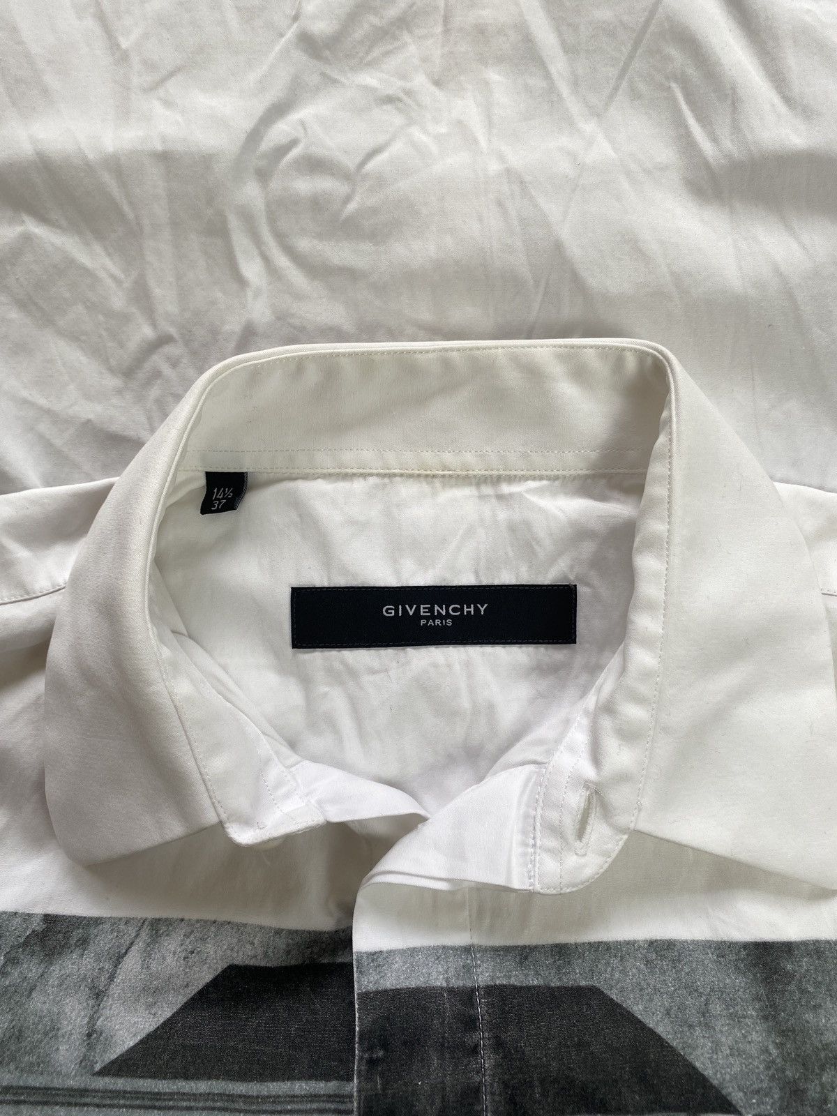 Givenchy Givenchy Printed Button Up shirt Size US S / EU 44-46 / 1 - 3 Thumbnail