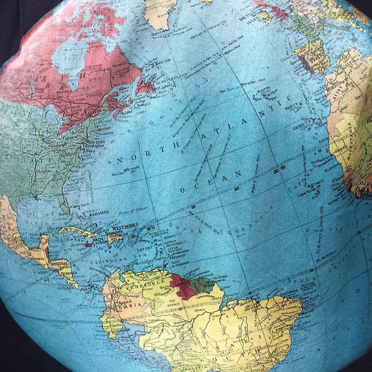 Paul Smith Paul Smith Globe Pattern Vintage Rare Design Shirt Size US L / EU 52-54 / 3 - 7 Thumbnail