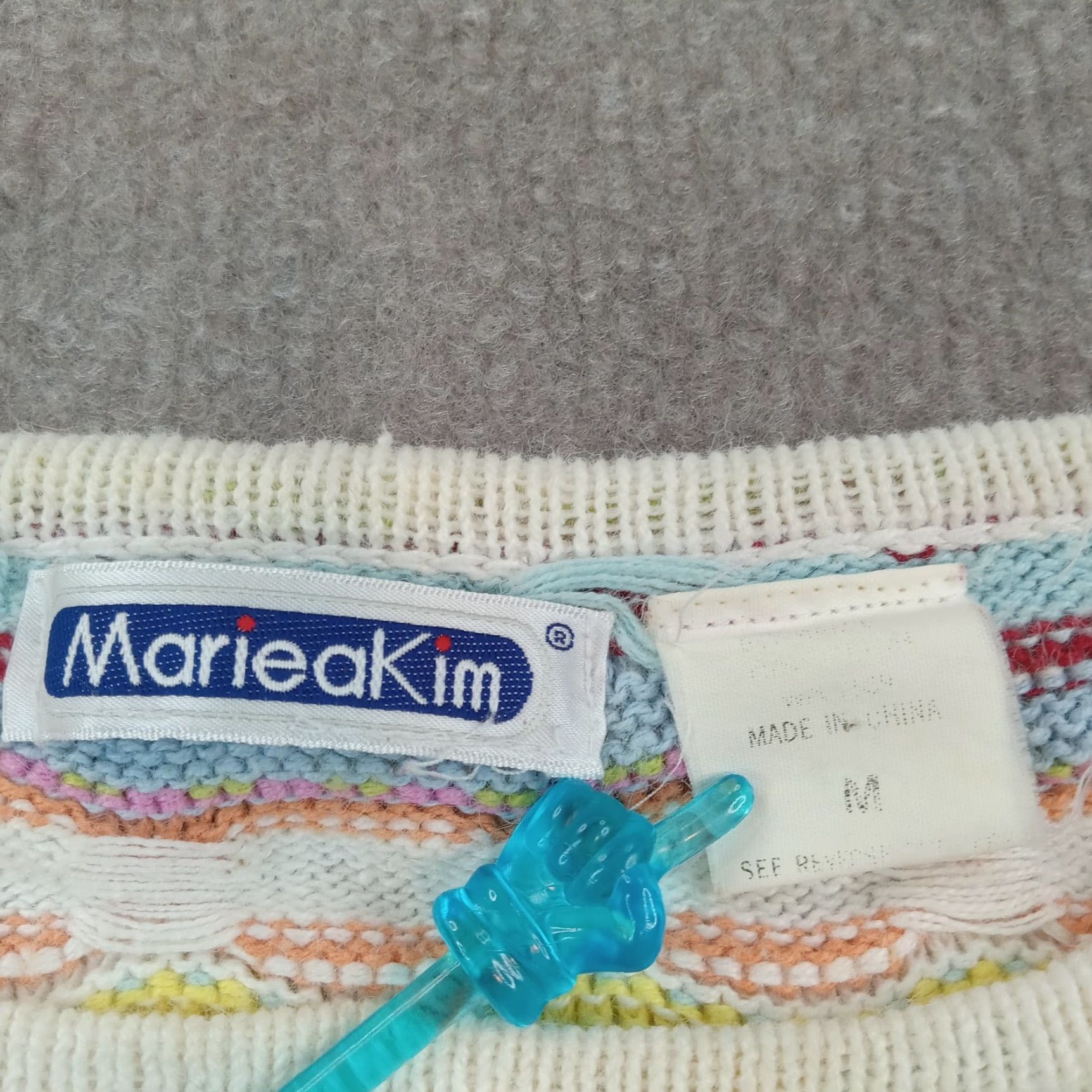 Vintage Mariea Kim Crew Neck Cable Knit Sweater Women's Medium Red White Green Pullover Size M / US 6-8 / IT 42-44 - 5 Thumbnail