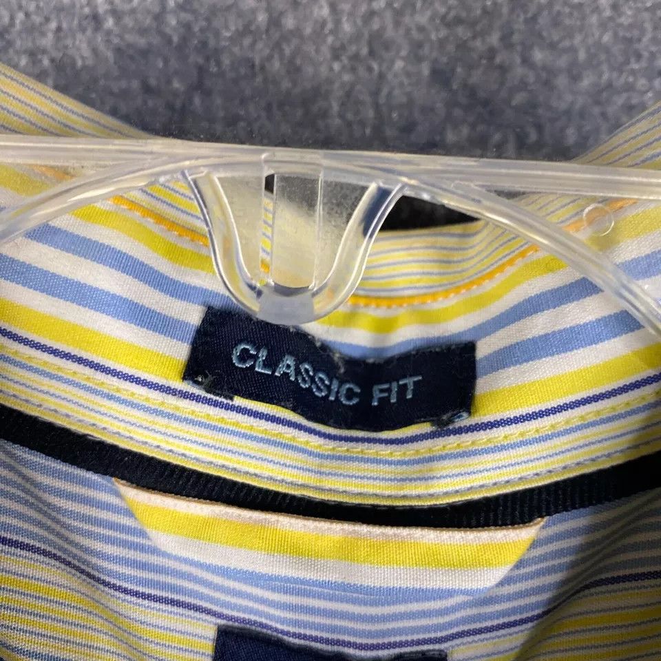 Gap Gap Button Up Shirt Men's XL Classic Fit Striped 17-17.5 Size US XL / EU 56 / 4 - 3 Thumbnail