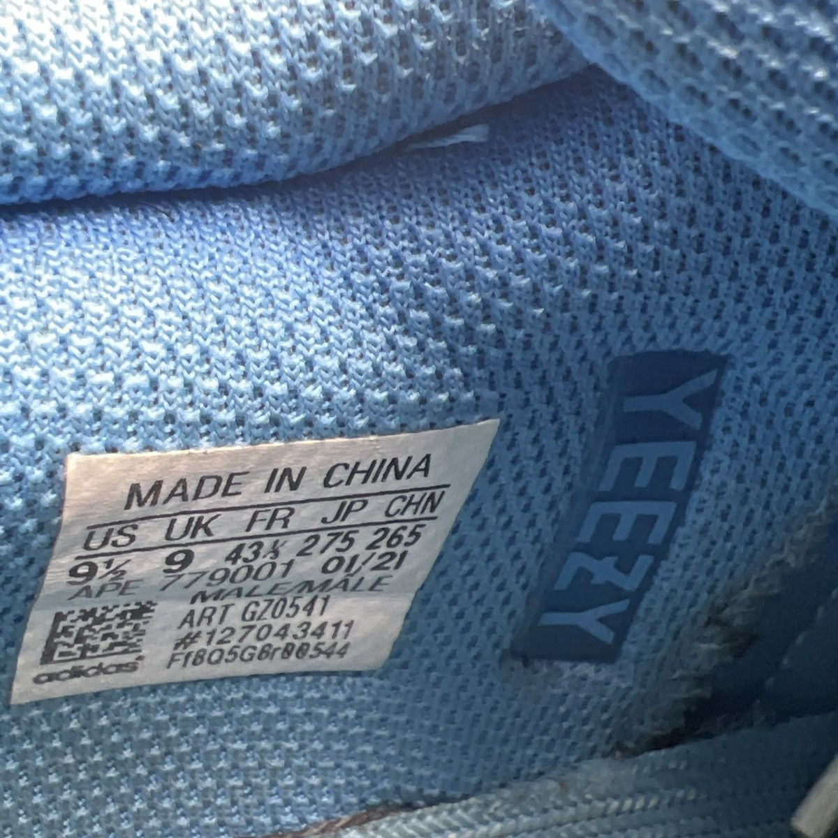 Adidas Yeezy boost 700 bright blue Size US 9.5 / EU 42-43 - 8 Thumbnail