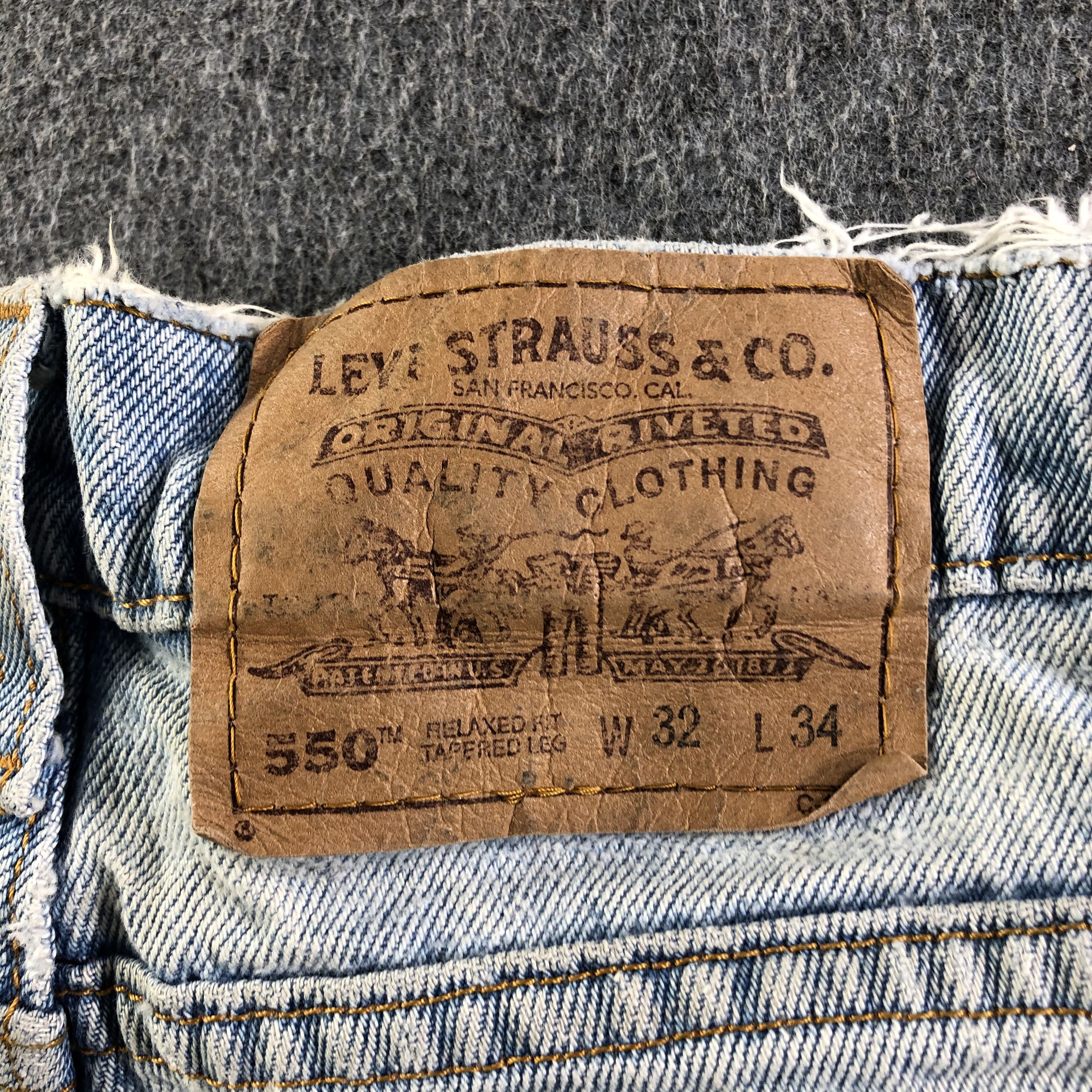 Levi's 90s Vintage Light Wash Levis 550 Jeans-J4169 Size US 31 - 5 Thumbnail