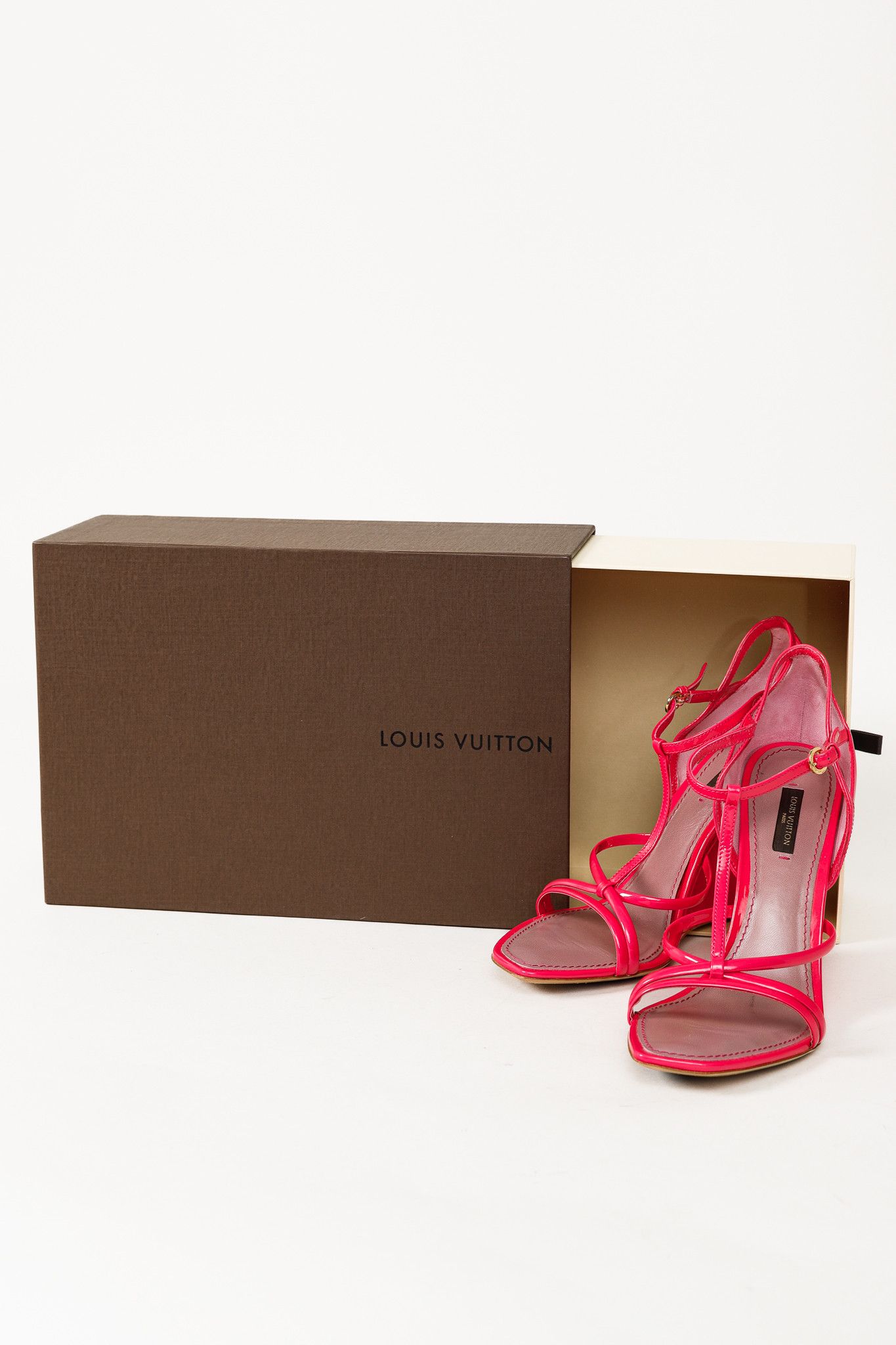 Louis Vuitton Louis Vuitton Strawberry Patent T-Strap Wedge Sandals Size US 7 / IT 37 - 12 Thumbnail