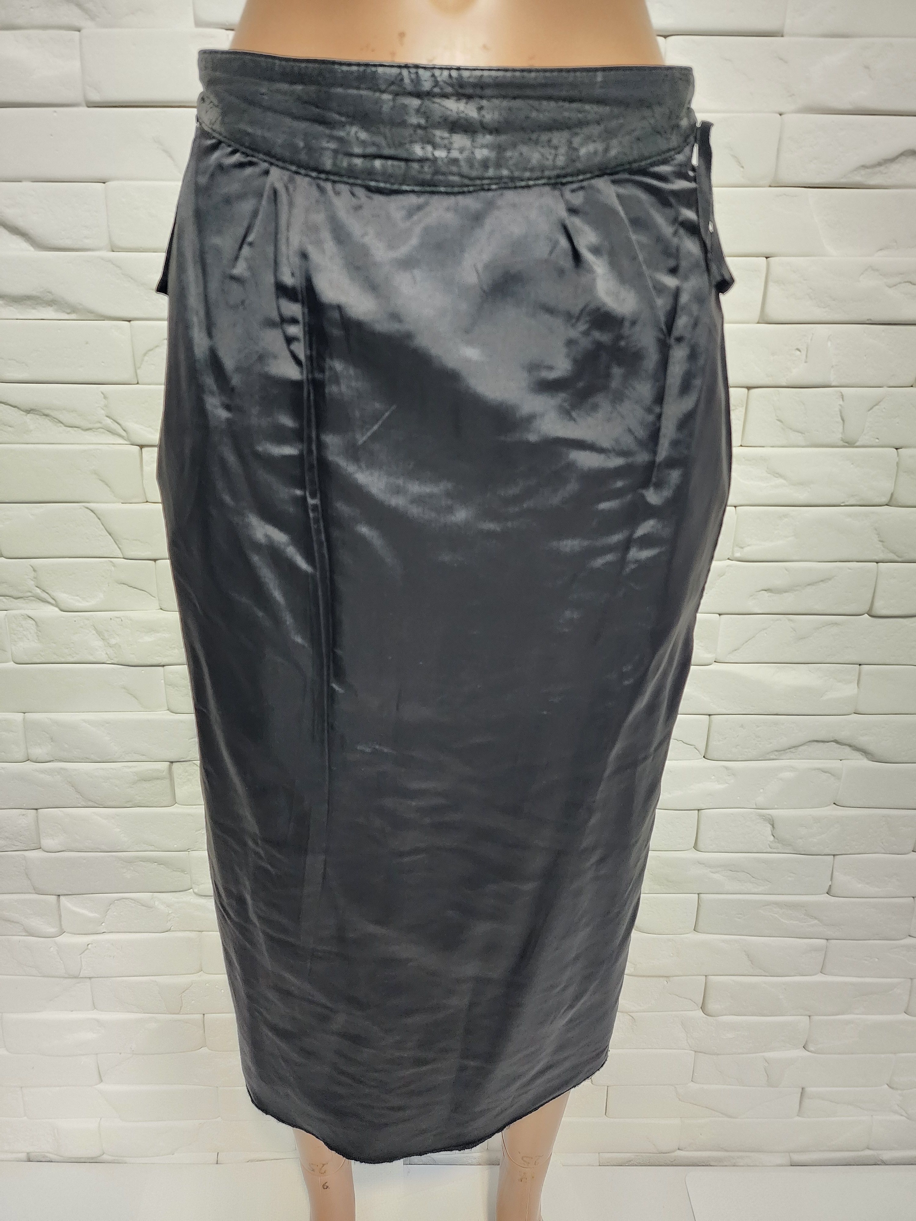 Genuine Leather Black leather skirt. Size 28" / US 6 / IT 42 - 9 Thumbnail