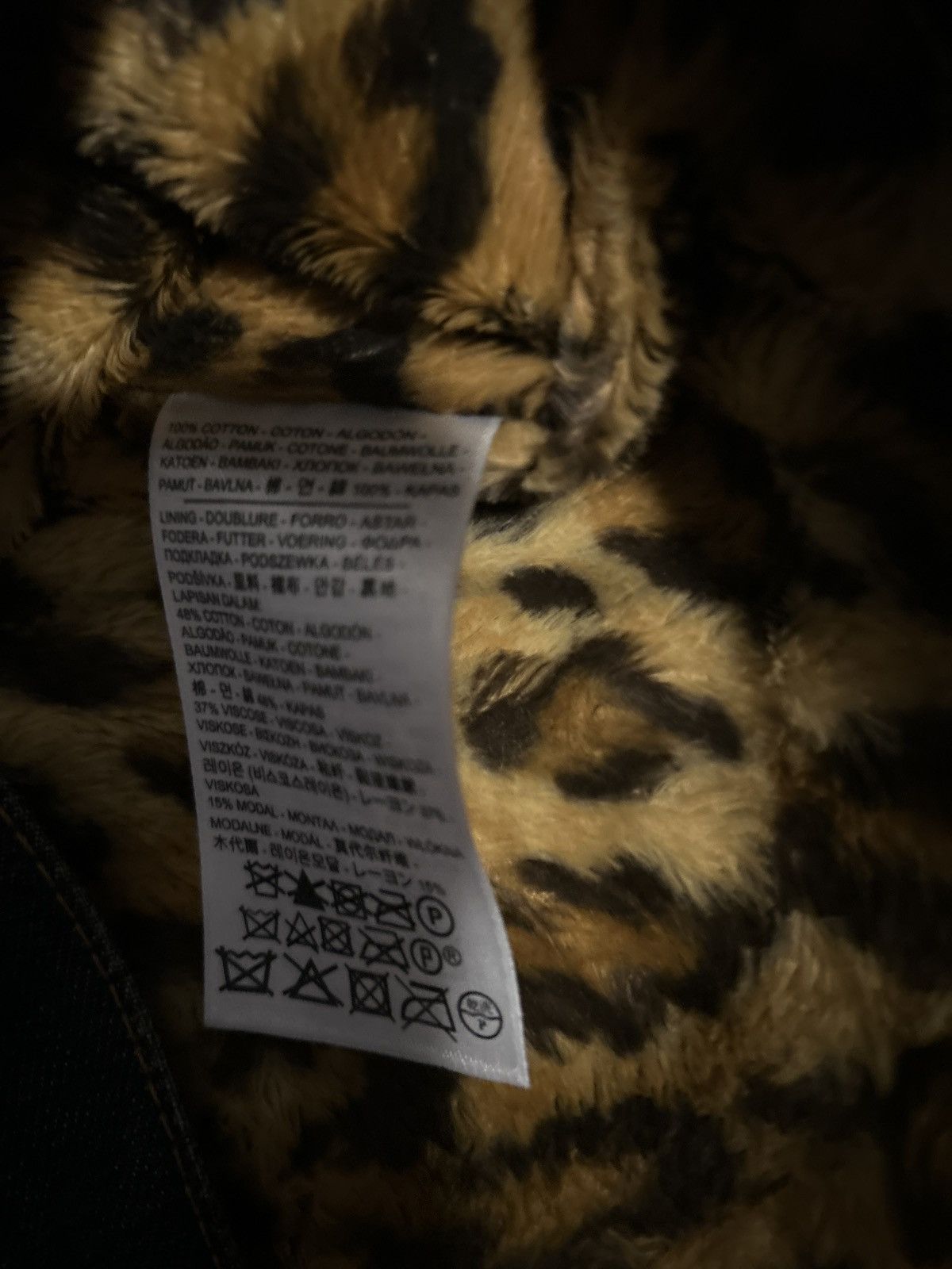 Levi's × Supreme × Vintage Denim trucker jacket inner in leopard will fade perfection Size US M / EU 48-50 / 2 - 4 Thumbnail
