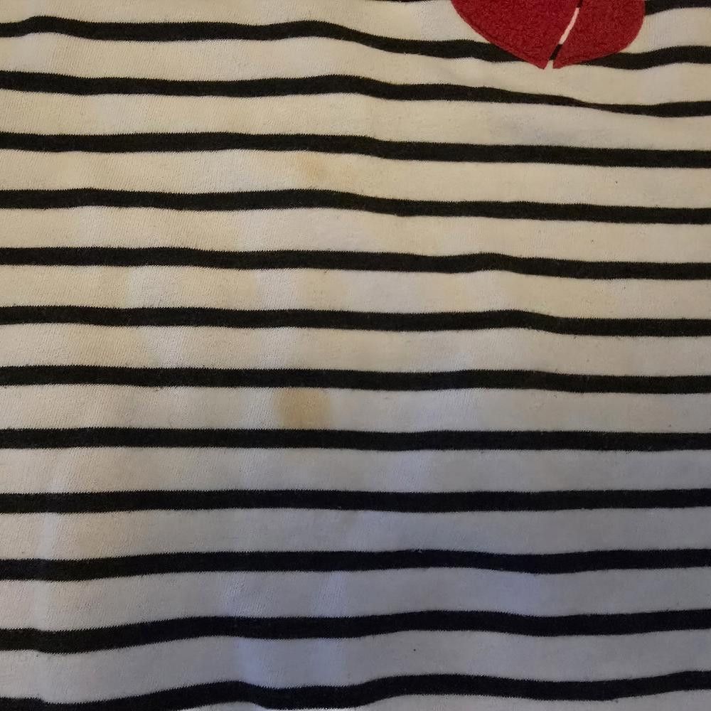 Old Navy White Black Heart ON Sweater Long Sleeve Size M / US 6-8 / IT 42-44 - 3 Thumbnail