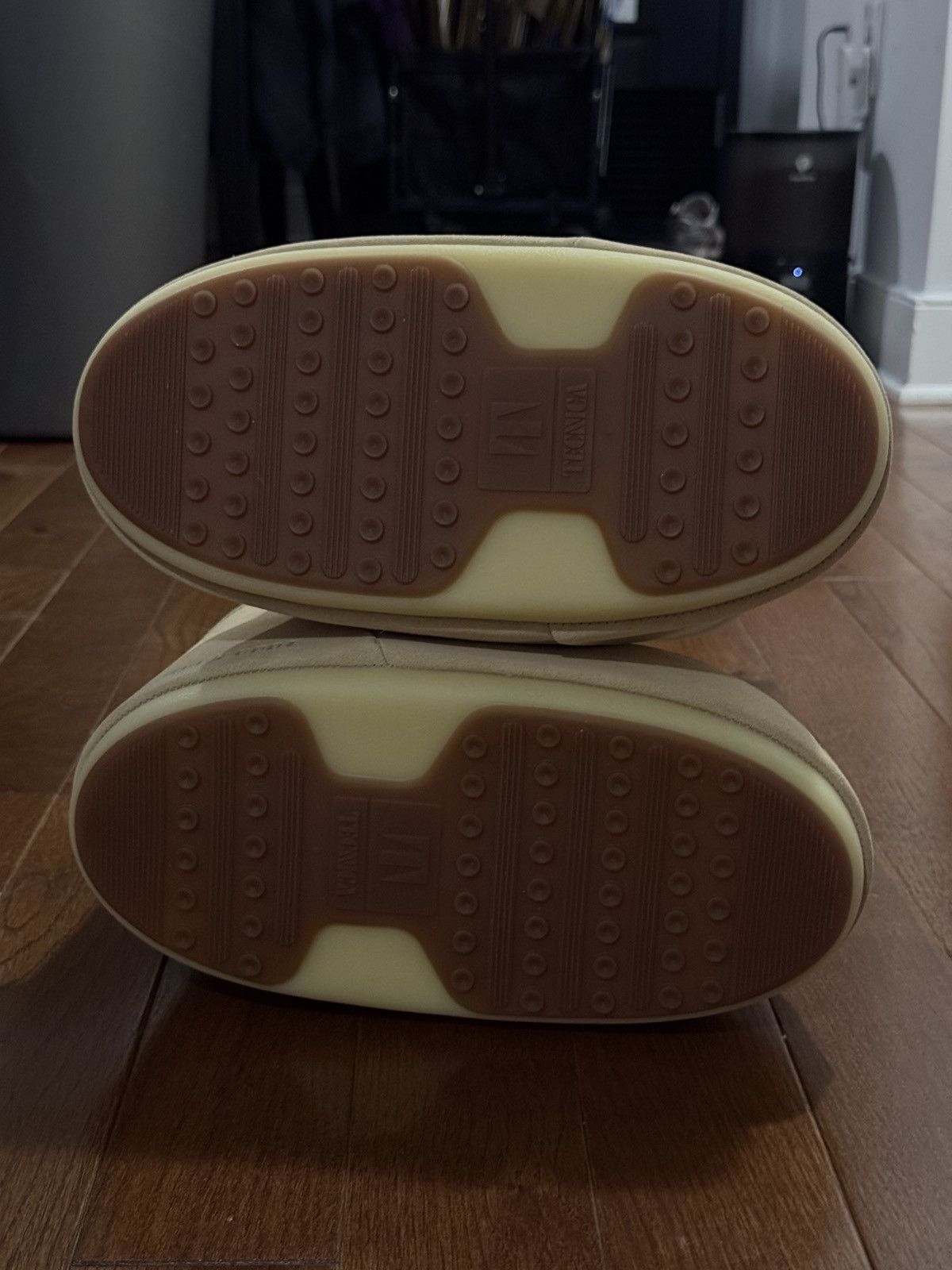 Vandy The Pink Vandythepink x Moon Boots Tan Suede Size US 13 / EU 46 - 6 Thumbnail