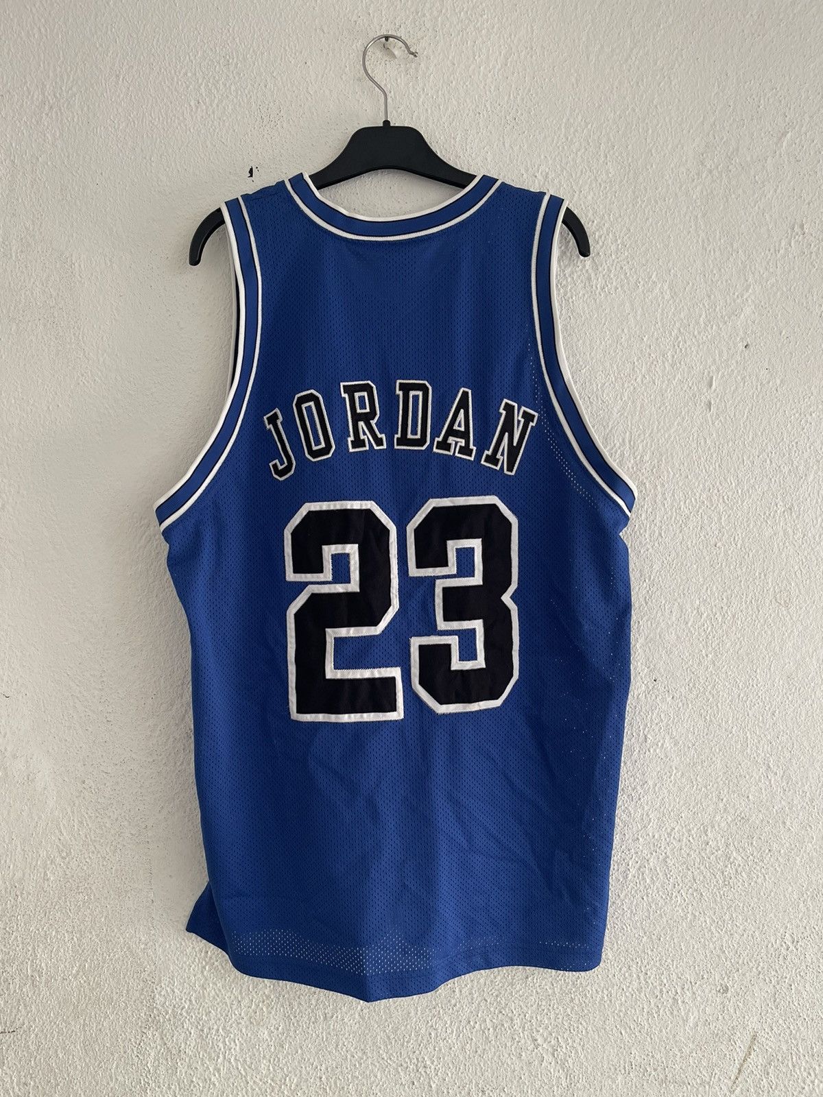 Vintage Michael Jordan 23 Basketball Jersey Blue