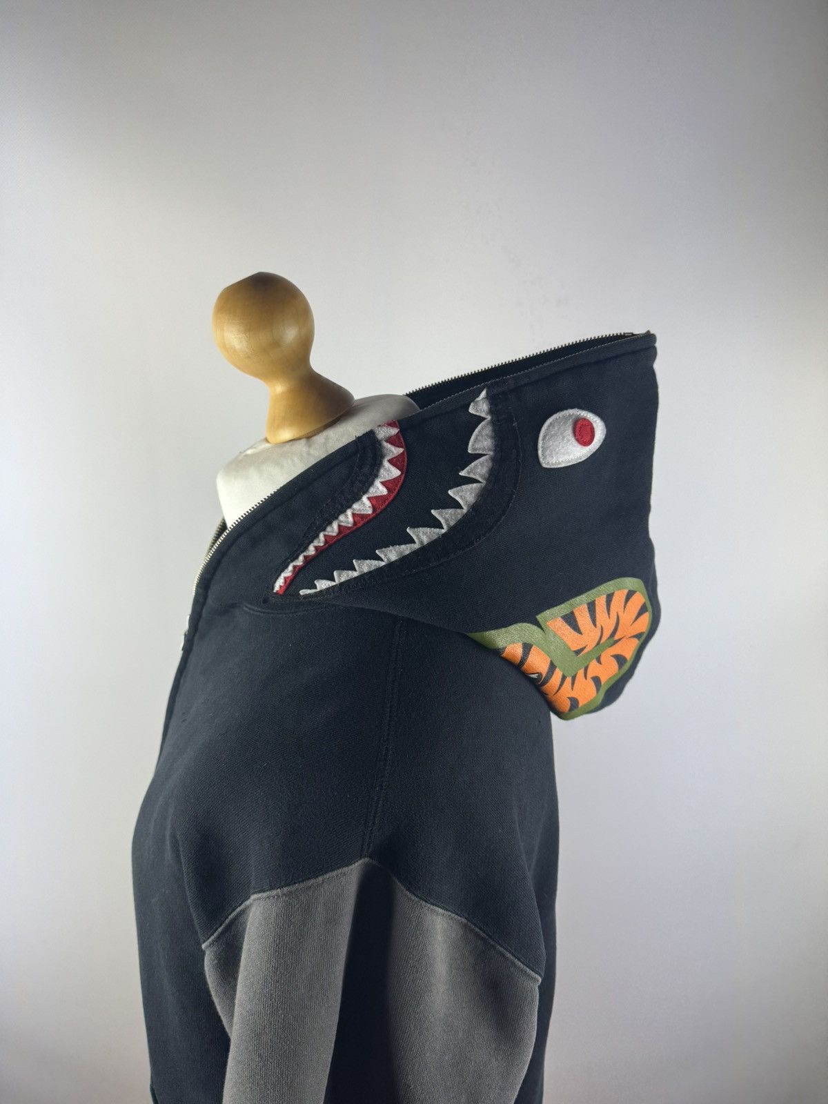 Bape Bape Shark Full Zip Hoodie Jacket Size US L / EU 52-54 / 3 - 7 Thumbnail